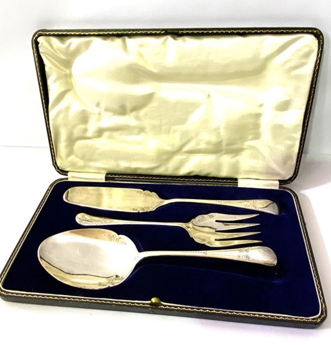 An assortment of cased silver plated flatware, including a set of cased servers, also a Royal - Image 8 of 10