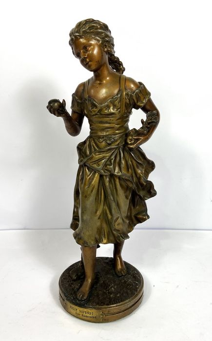 A French patinated spelter figure of a young girl, "Fruit Défendu", after Rancoulet, late 19th - Image 2 of 5