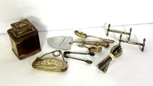 Assorted silver and silver plate, including a small silver purse, a cheese slicer, two stands and