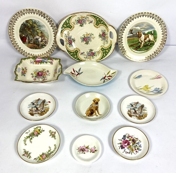 A quantity of assorted ceramics, including a Meakin part dinner service, decorated with oak leaves - Image 4 of 5
