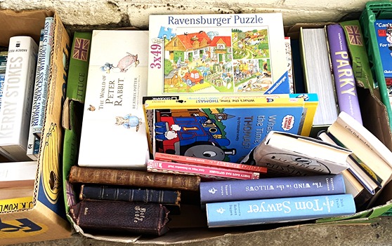 A large assortment of books and games, including The World of Peter Rabbit, a boxed set; also - Image 7 of 8