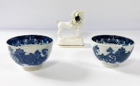 A pair of Georgian blue and white bat printed tea bowls, possibly Worcester First Period, 18th
