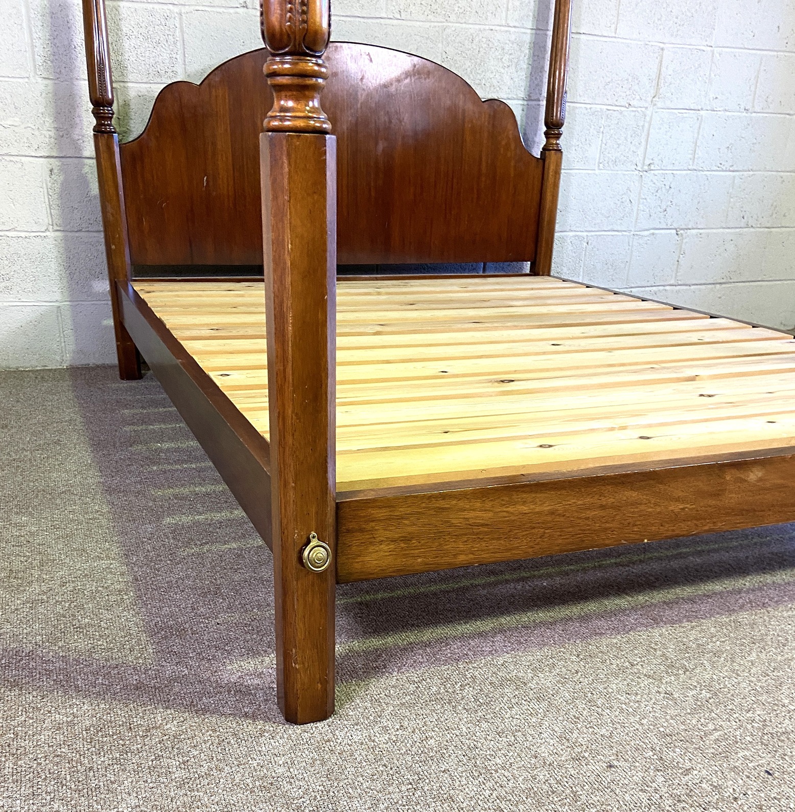 A vintage four poster bed, with an arched panelled headboard, and four tapered turned posts, 220cm - Image 7 of 7