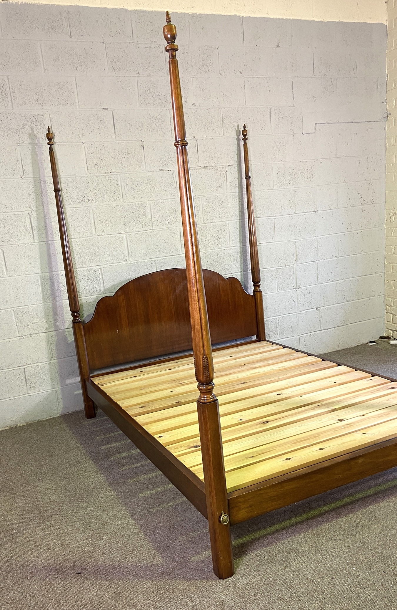 A vintage four poster bed, with an arched panelled headboard, and four tapered turned posts, 220cm - Image 4 of 7