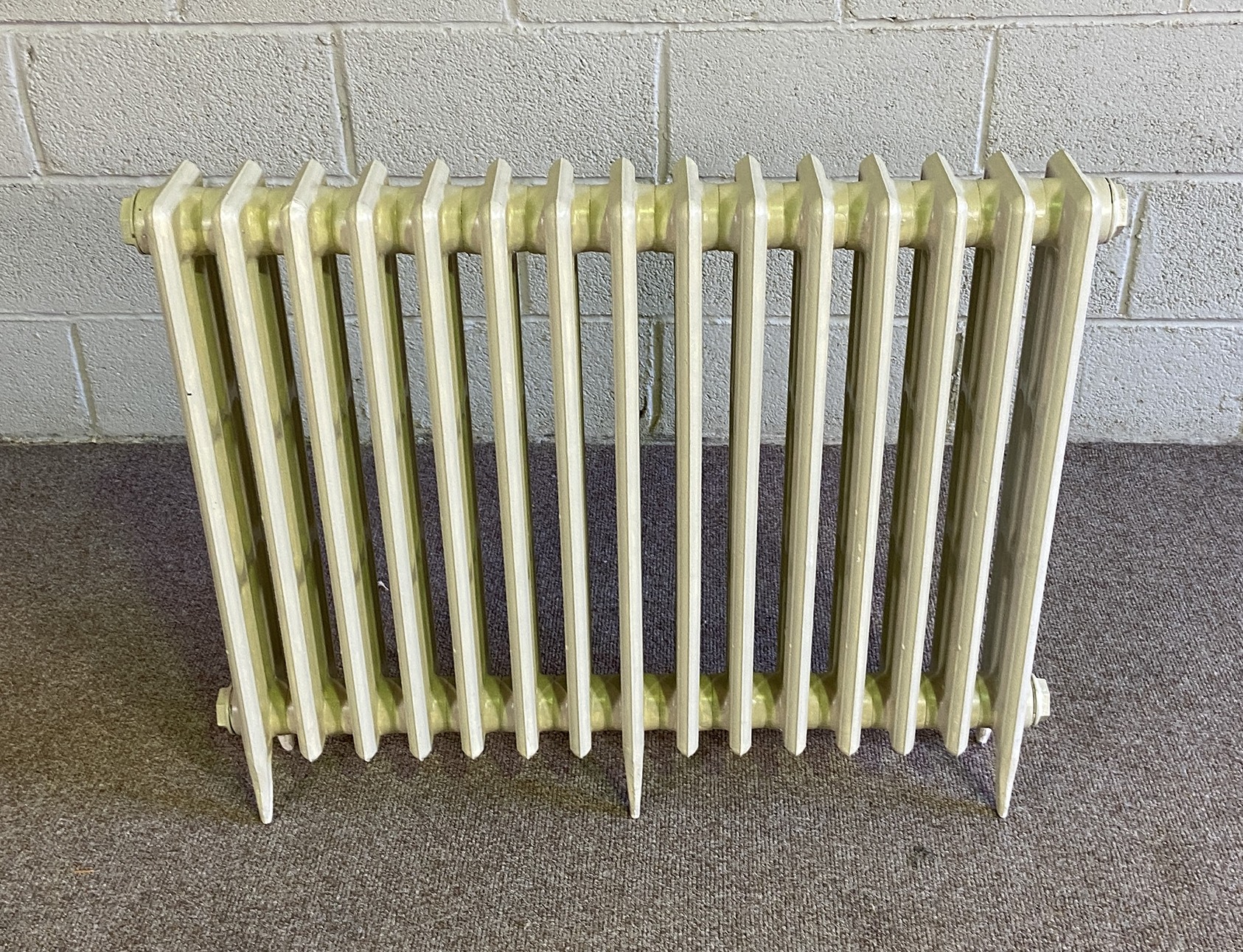 A cast iron 15 bar radiator, 76cm high, 96cm wide - Image 2 of 3
