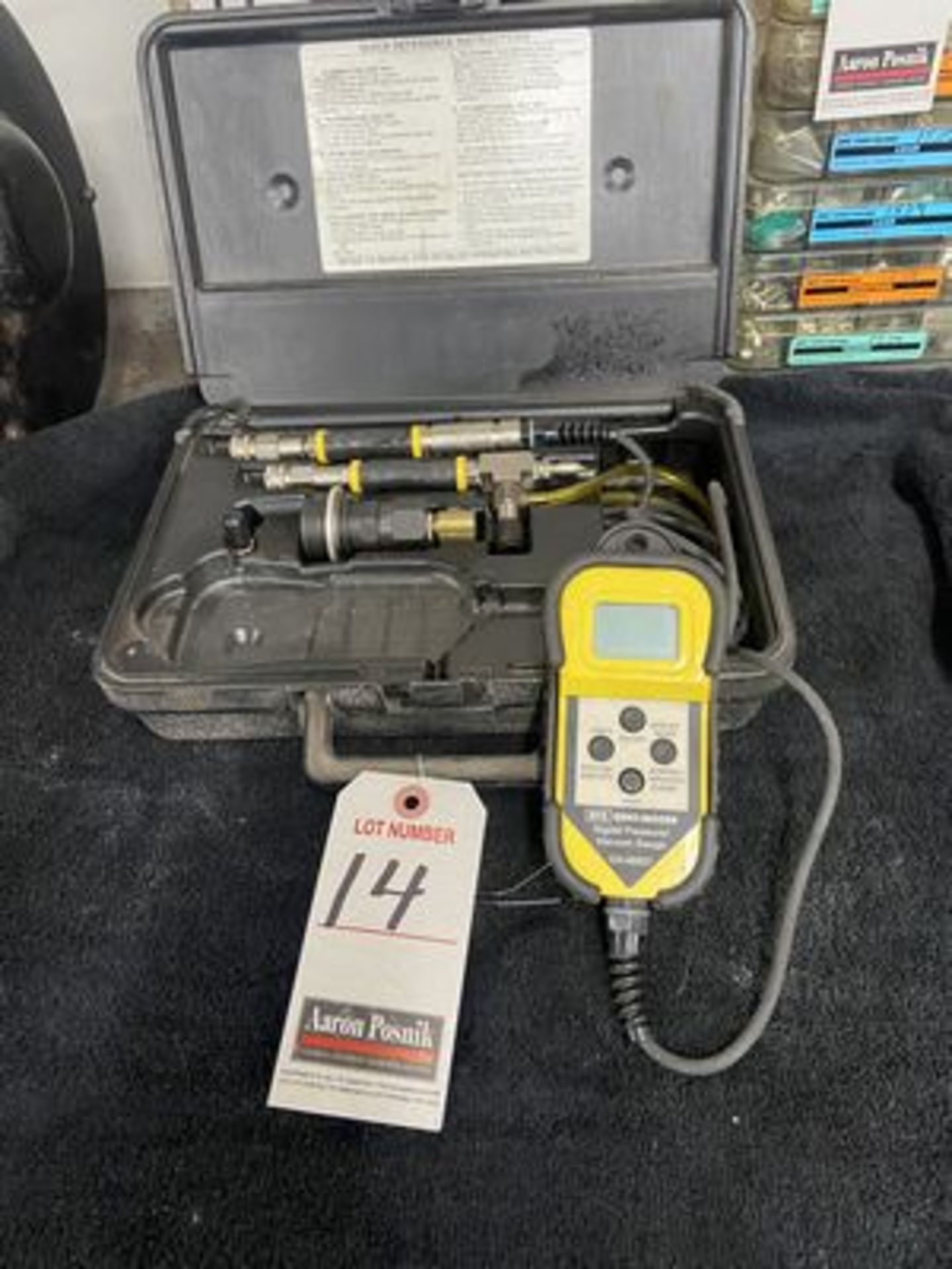 SPX KENT MOORE DIG. REMOTE PRESSURE/VAC. GAUGE W/ CASE