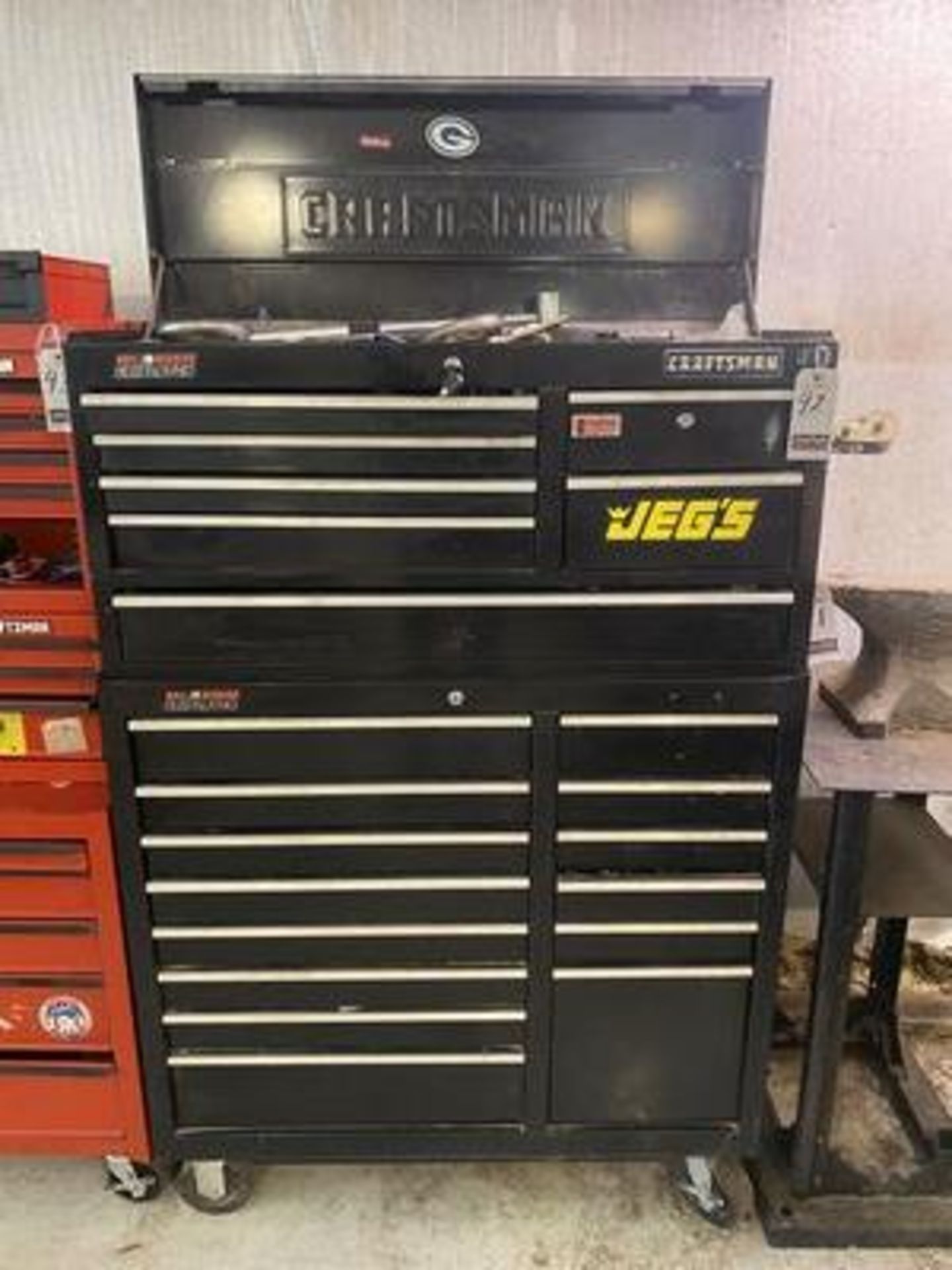 CRAFTSMAN 21D PORT. BALL BEARING TOOLBOX W/ WRENCHES, SOCKETS, ETC.