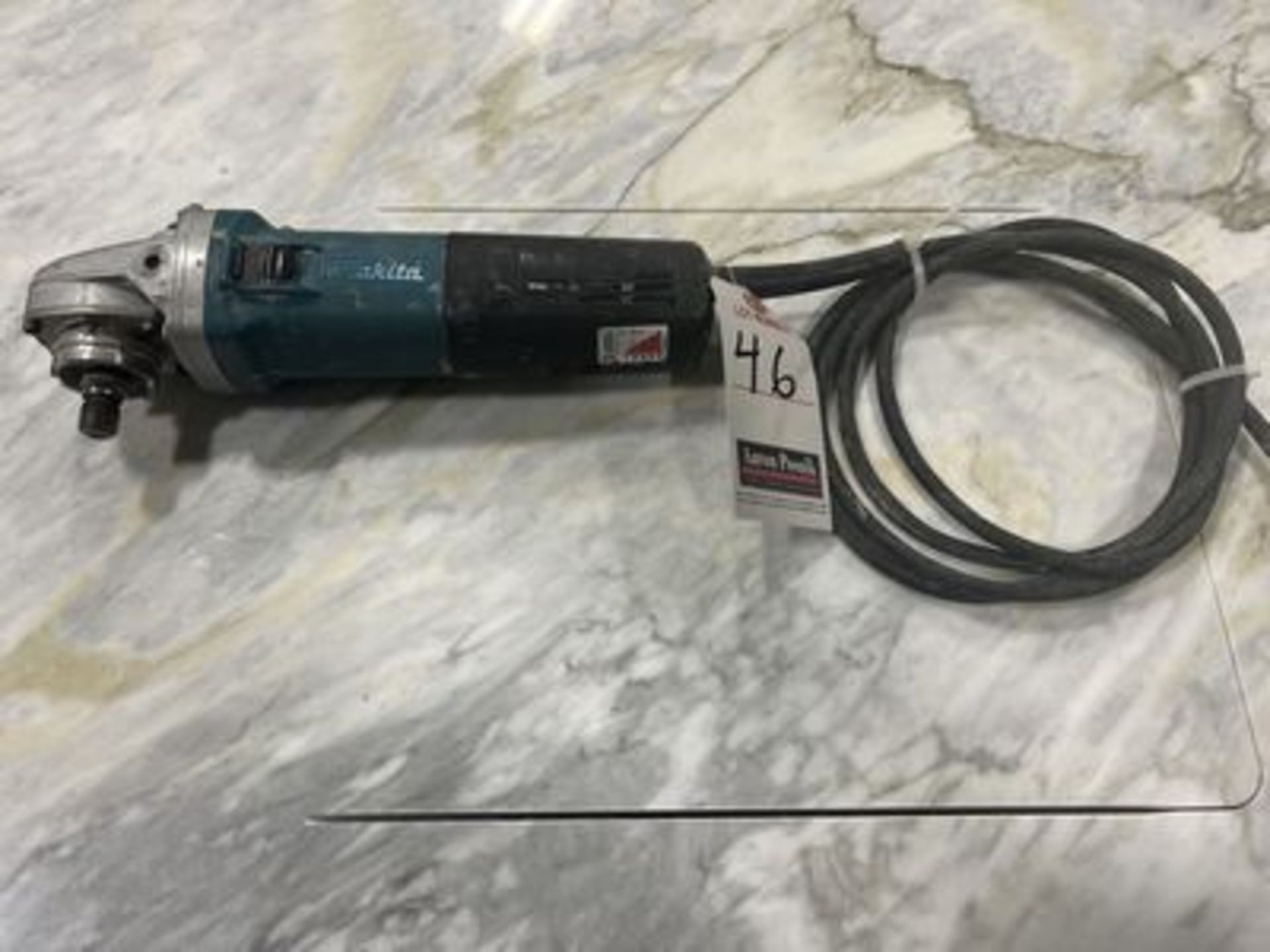 MAKITA 9565CV ELEC. ANGLE GRINDER