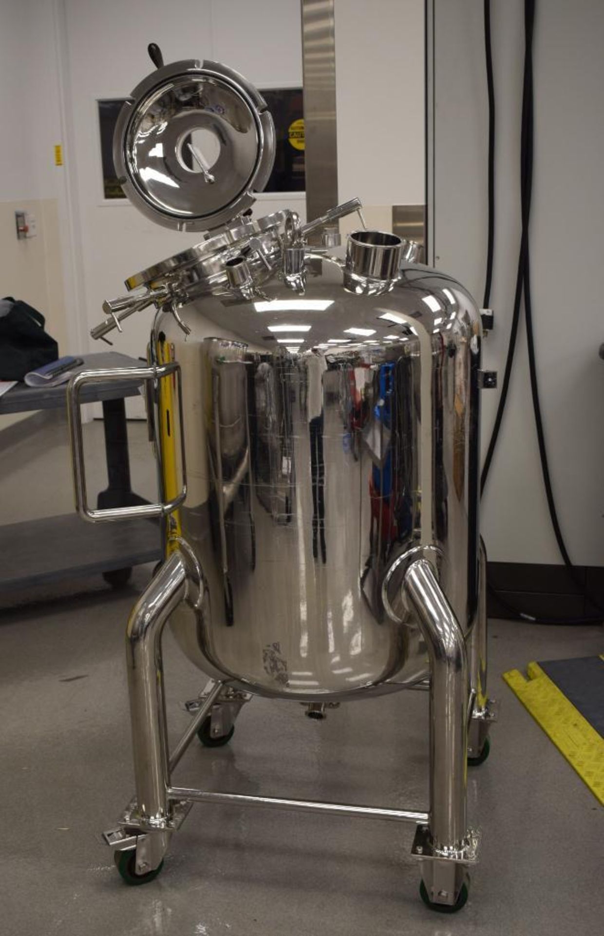 Olsa Pressure Tank, Approximate 250 Liter (66 Gallon), Stainless Steel. Approximate 28" diameter x 2 - Image 2 of 10