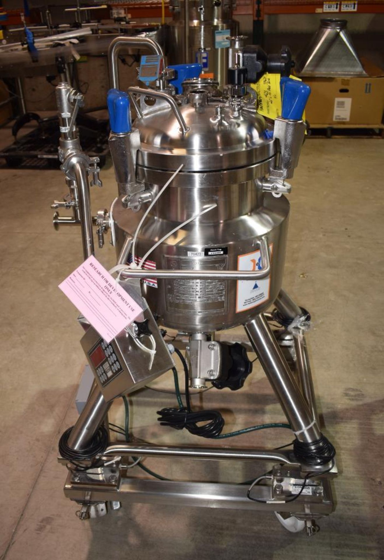 Holloway Reactor, Approximate 25 Liter (6 Gallon), 316L Stainless Steel. Approximate 14" diameter x