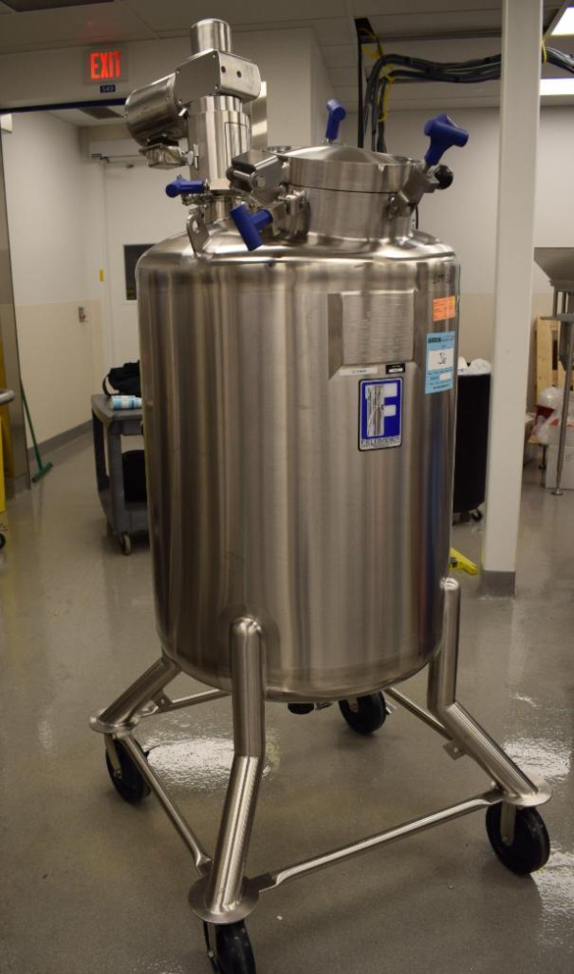 Feldmeier Pressure Tank, Approximate 350 Liter (92 Gallon), 316L Stainless Steel. Approximate 30" di - Image 2 of 13