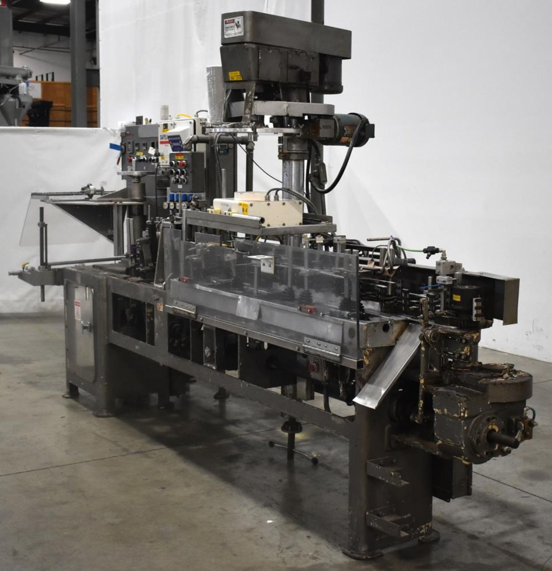 Used- Bartelt IM6-9 Horizontal Form FIllinoisl Seal Machine. Capable of speeds up to 120 ppm. Pouch - Image 3 of 37