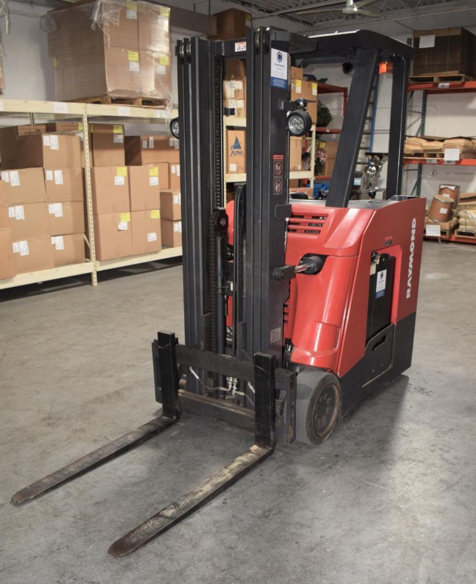 Raymond Stand-Up Counterbalanced Lift Truck, Model 425-C35TT, Serial# 425-12-36363. 36 Volts, maximu - Image 4 of 20