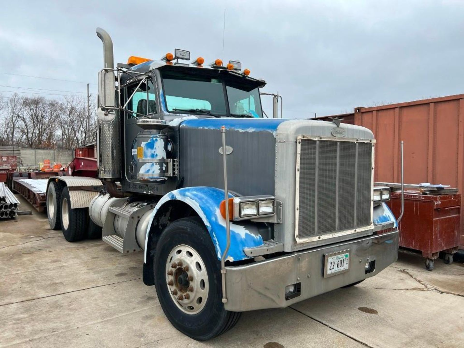 1998 Peterbilt Truck Tractor Model 378, VIN 1XPFDB9X5WN446004, 133,391 Miles Indicated, Day Cab, Wit - Image 9 of 15