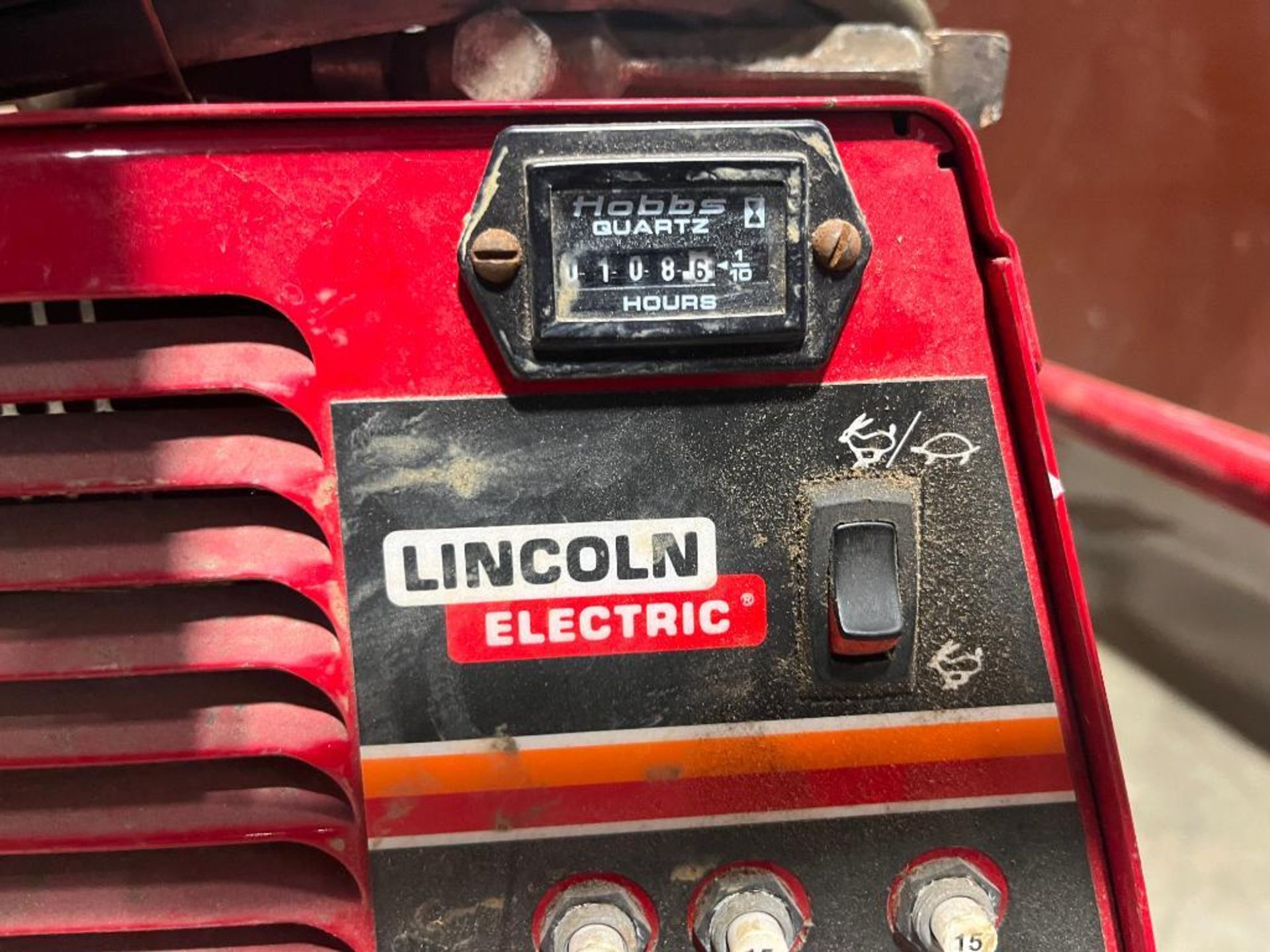 Lincoln Electric WELDANPOWER G3000LX Generator. Approximately 108 hours. - Image 5 of 9
