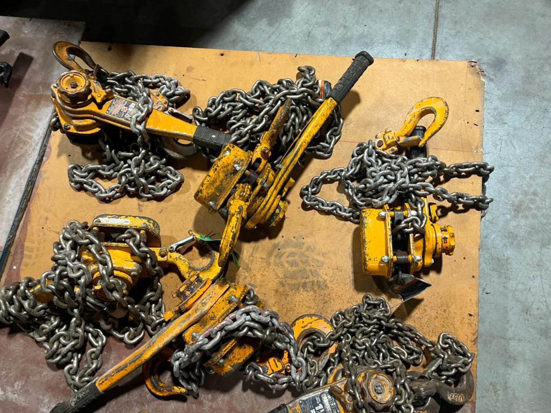 LOT: Assorted Chain Hoists - Image 4 of 6