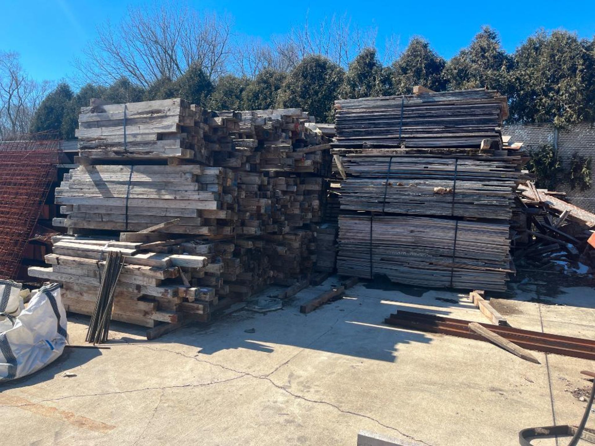 LOT: Assorted Steel and Wood - Image 6 of 7