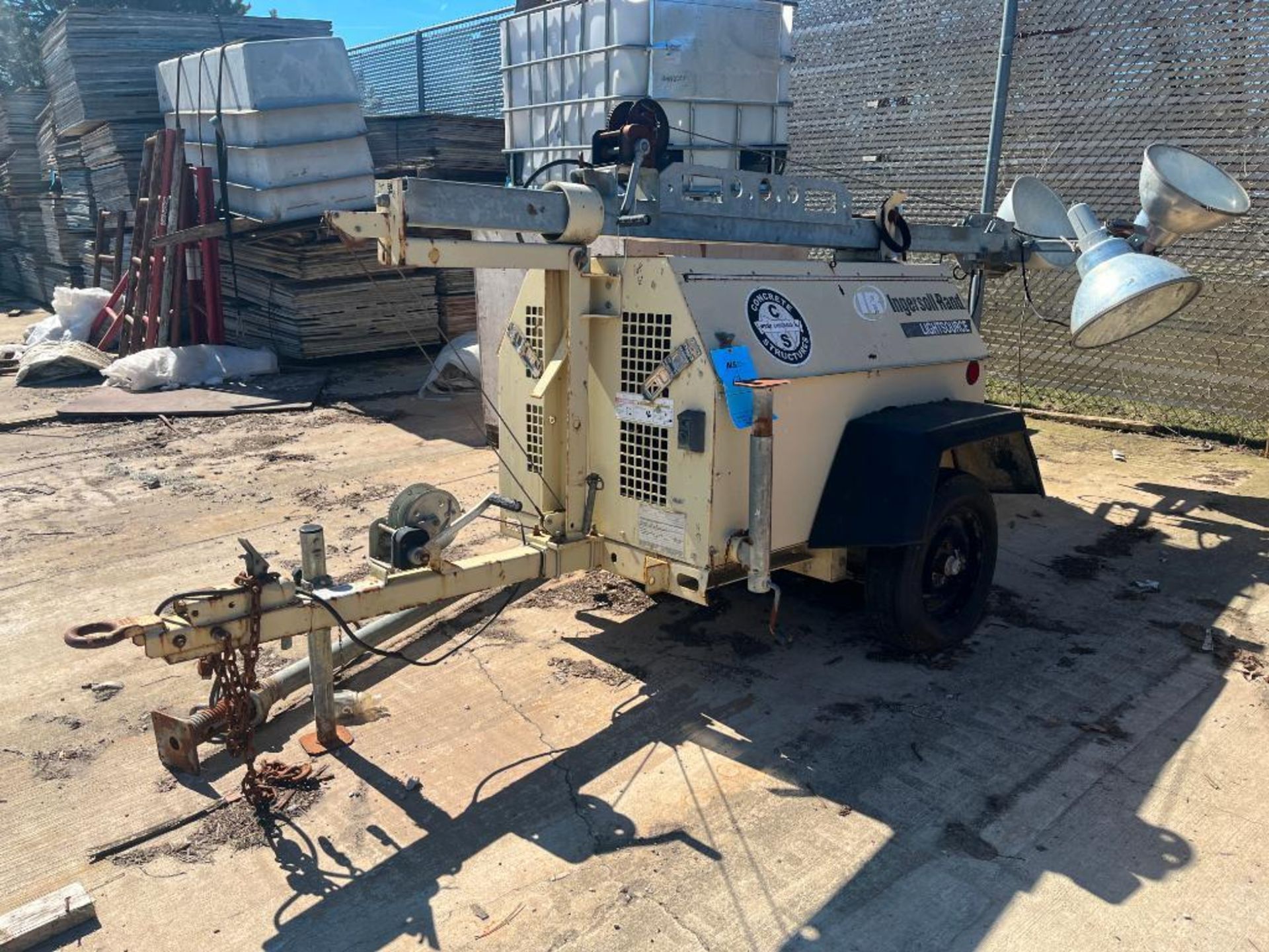 Ingersoll Rand Trailer Mounted Light Tower Model LightSource (2005) - Image 15 of 20