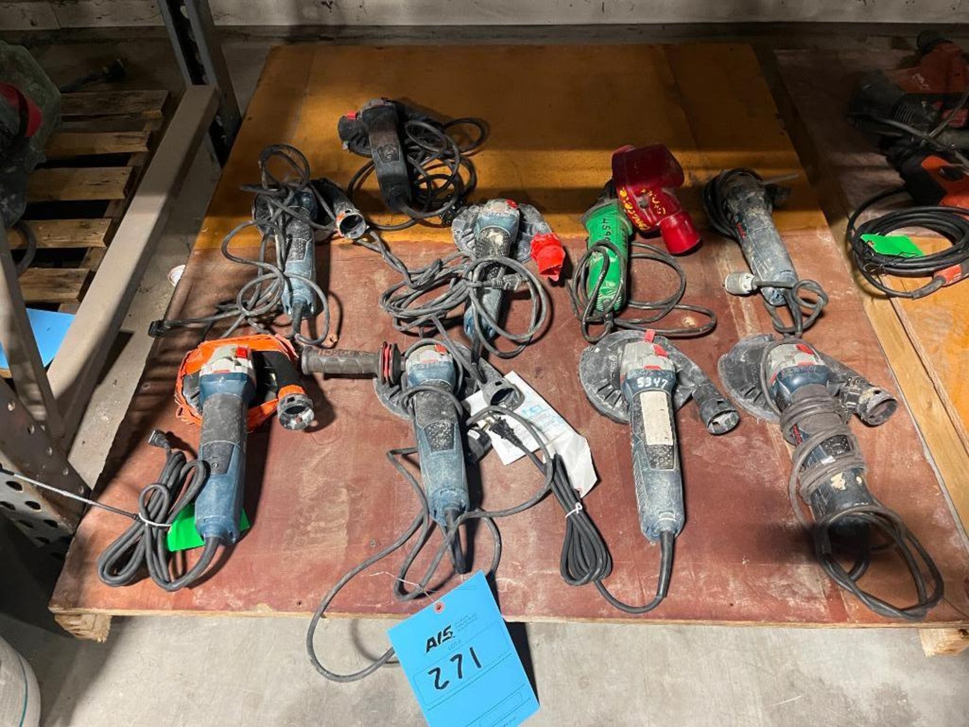 LOT: Assorted Hand Tools