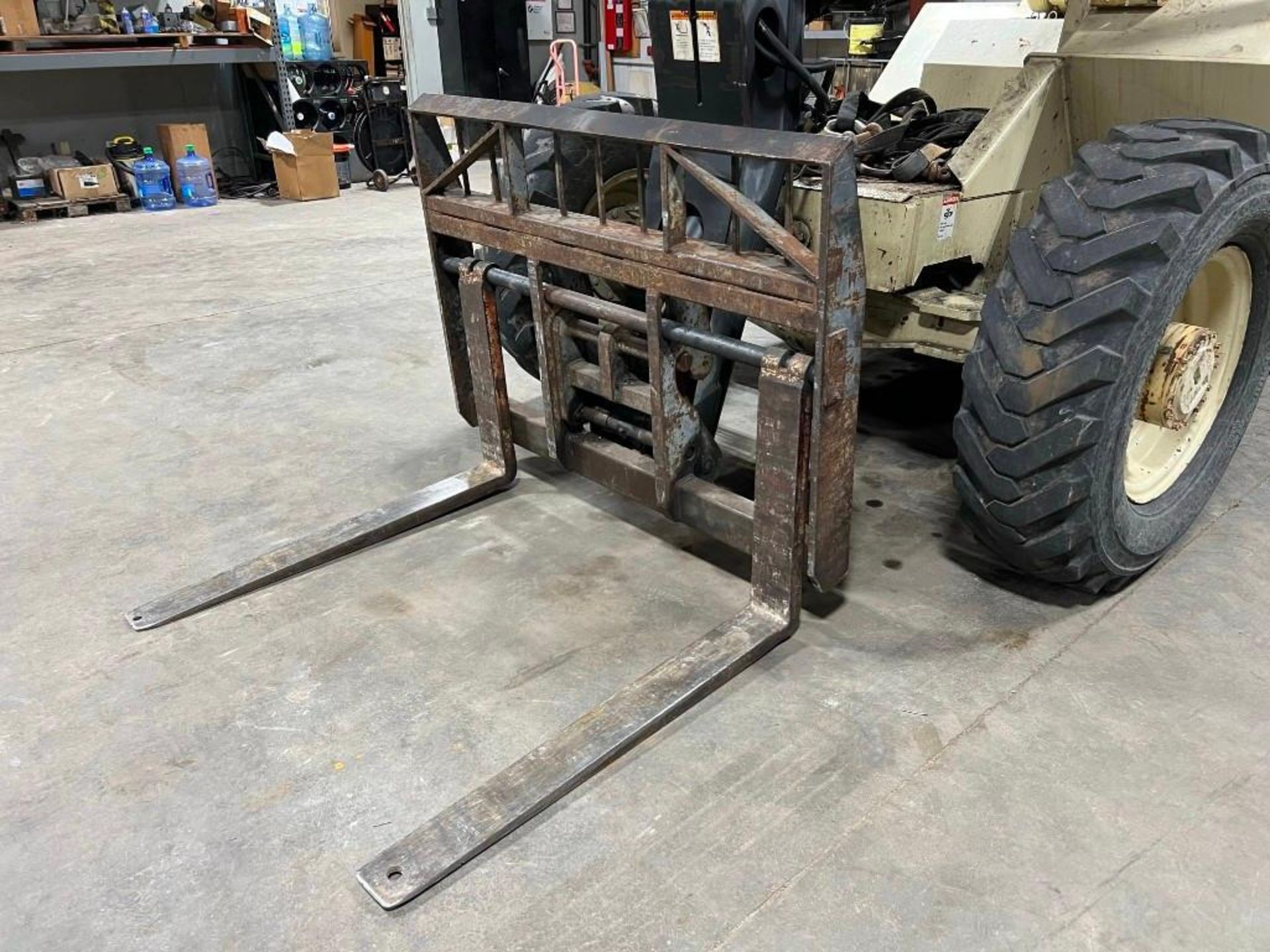 Ingersoll Rand 9,000-LB. 4x4 Telehandler Forklift Model VR90B, S/N 5240 SBC. LATE REMOVAL. call site - Image 5 of 7