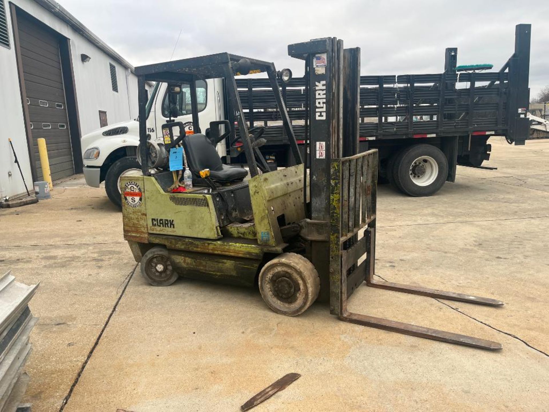 Clark Forklift Model GCX-230, S/N GX230-171-7390 with 74,419 Hours - Image 3 of 10