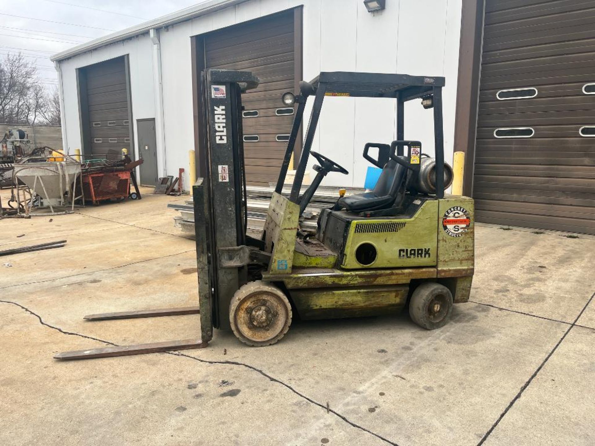 Clark Forklift Model GCX-230, S/N GX230-171-7390 with 74,419 Hours