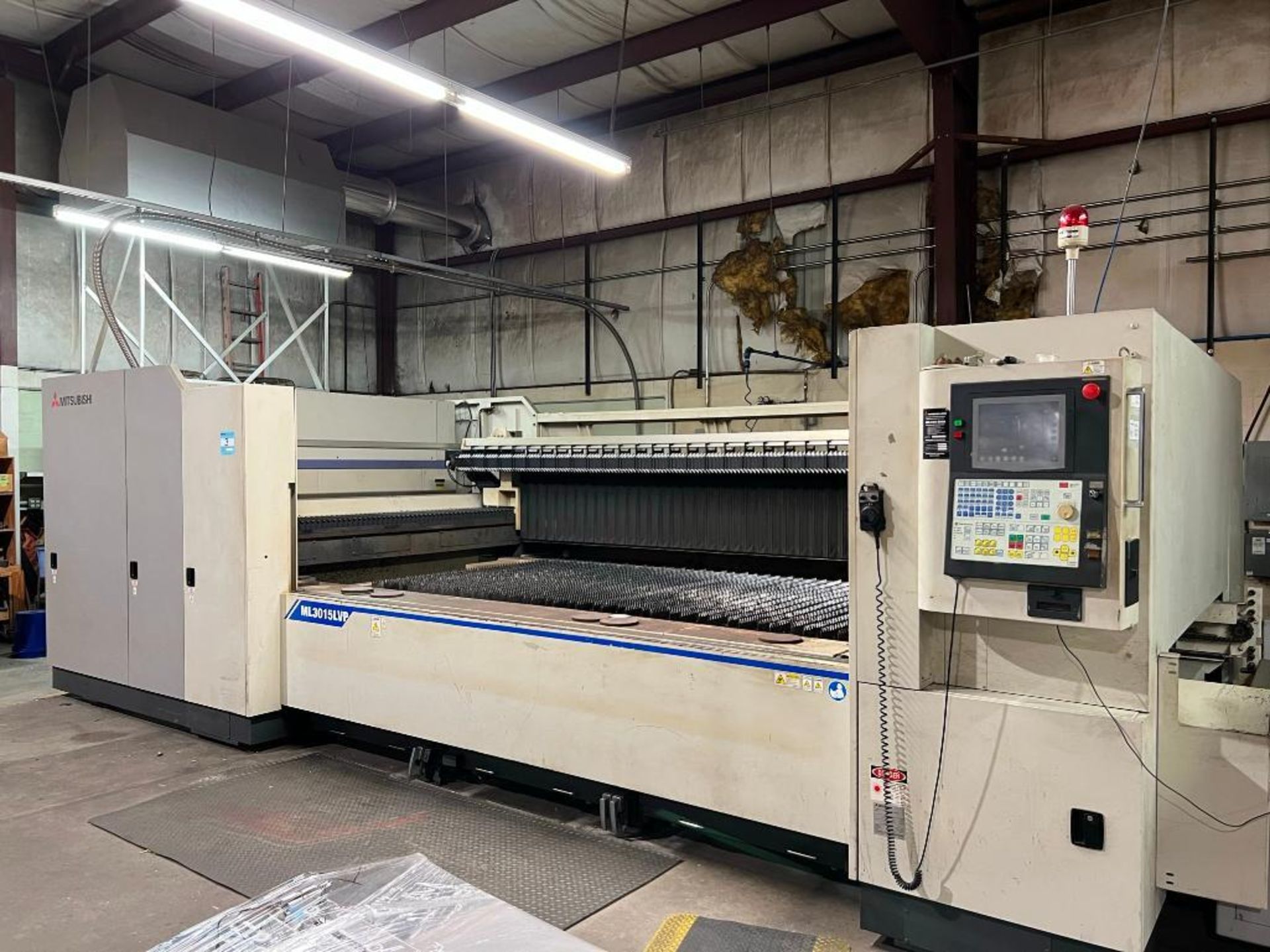 Mitsubishi 4000 Watt CNC Co2 Laser Model ML-3015LVP, S/N 143LVP6165 (2004, Factory Rebuilt 2016) wit - Image 3 of 26