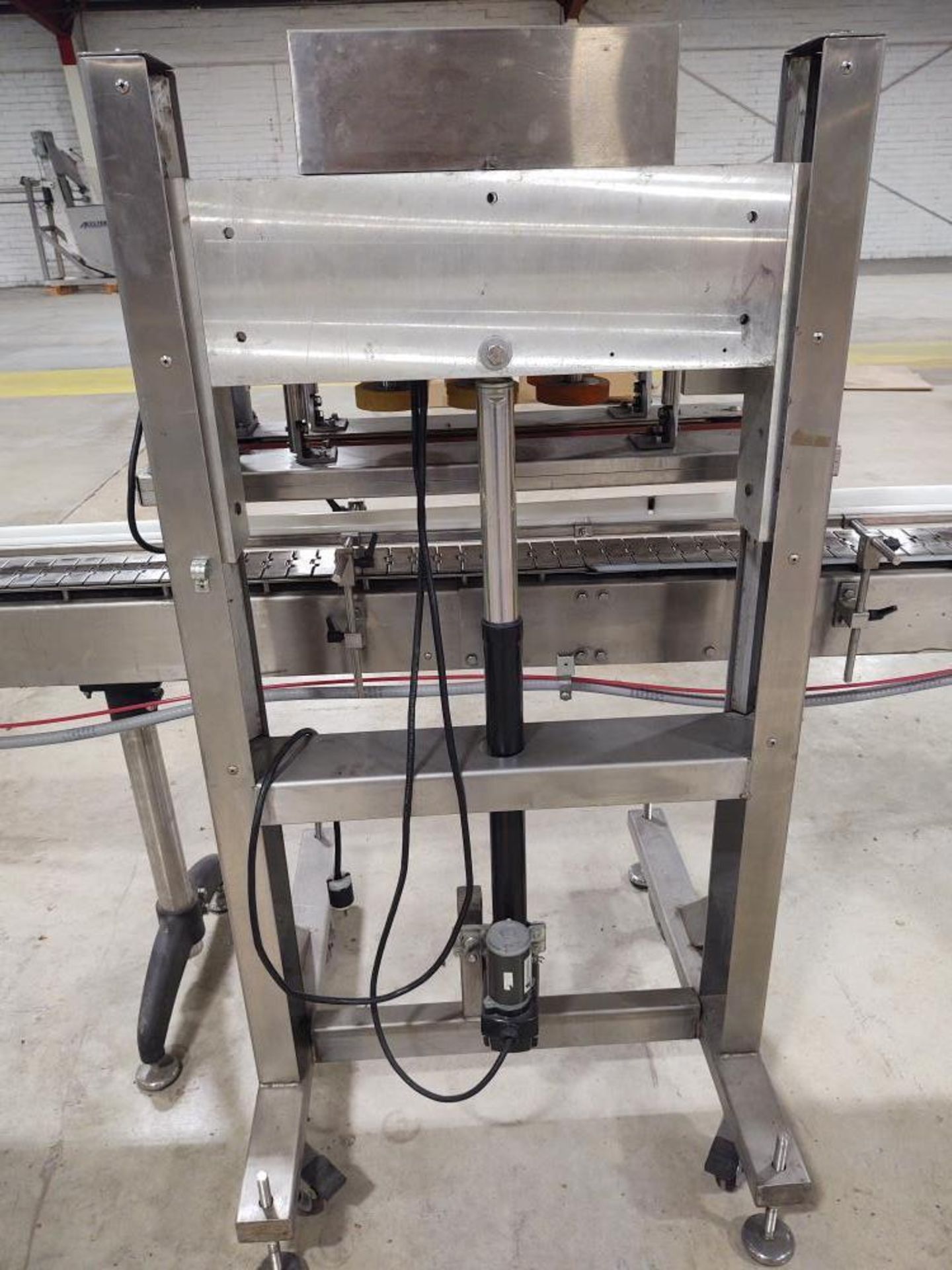 Used- Accutek In-Line Spindle Capper with 6-Spindles, Model 22-505-000. Includes centrifugal cap sor - Image 2 of 13