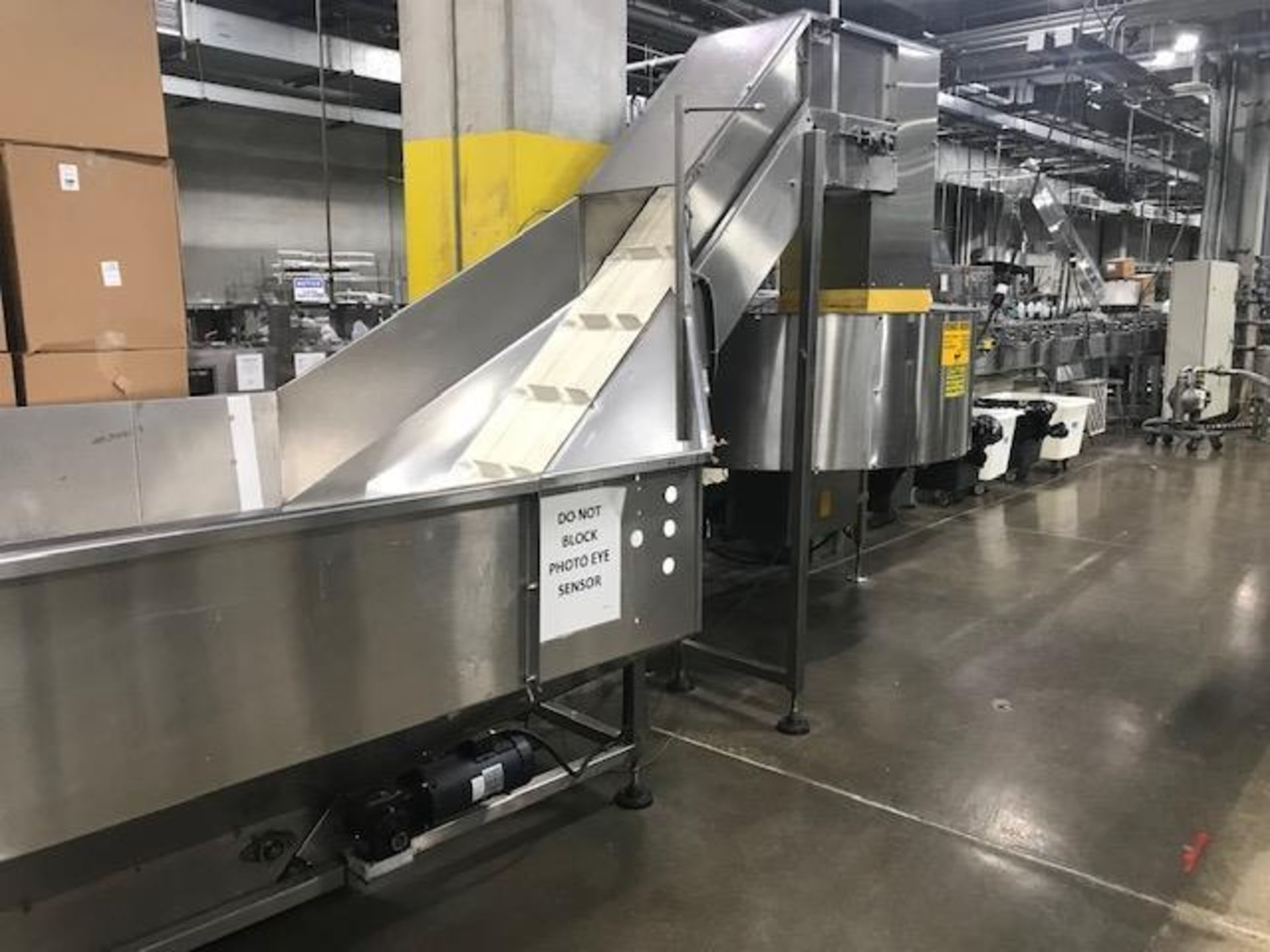 Used- Pace Packaging Model M-600HK SSD Automatic High Speed Bulk Bottle Unscrambler. Capable of spee