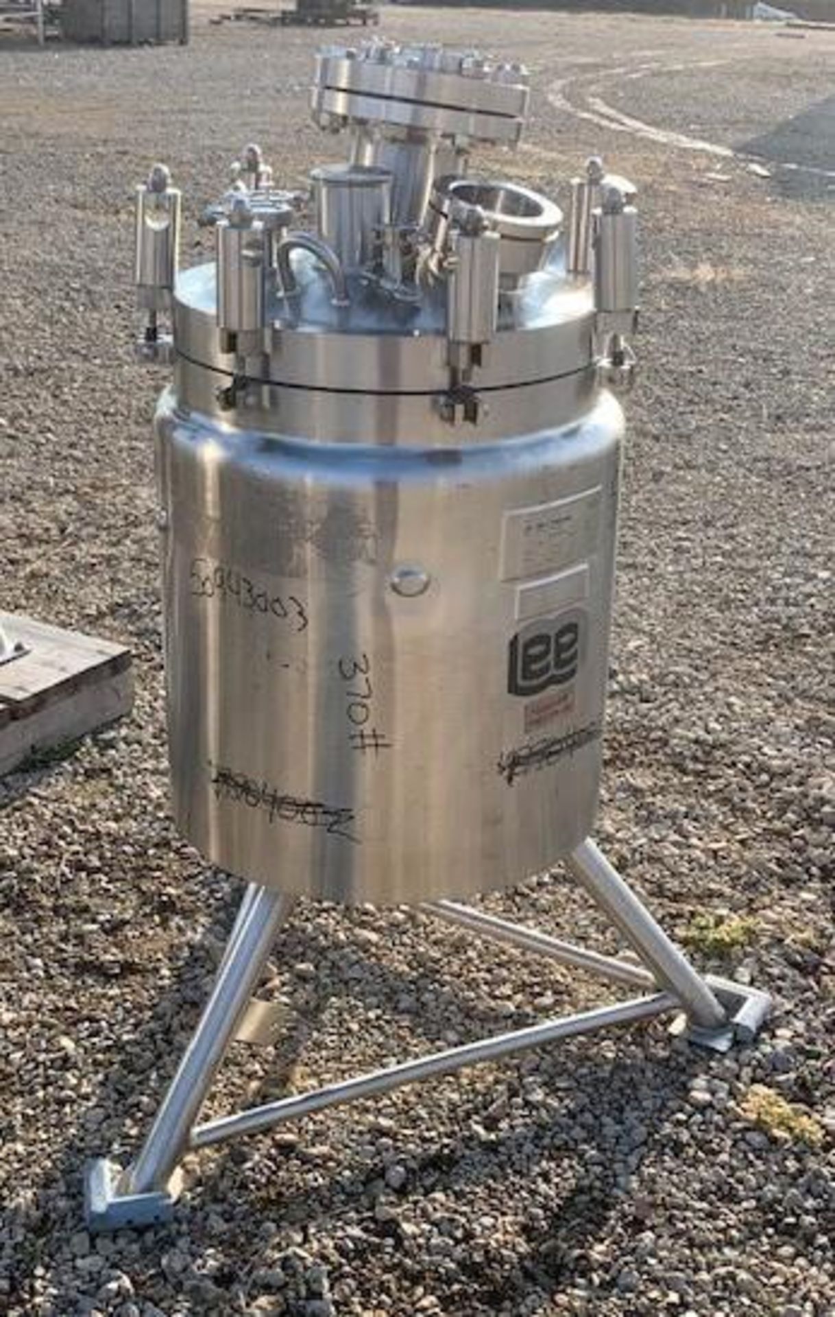 Used- Lee Industries Reactor, 20 Gallon, Model 20U, 316L Stainless Steel, Vertical. 18" Diameter x 1 - Image 3 of 11