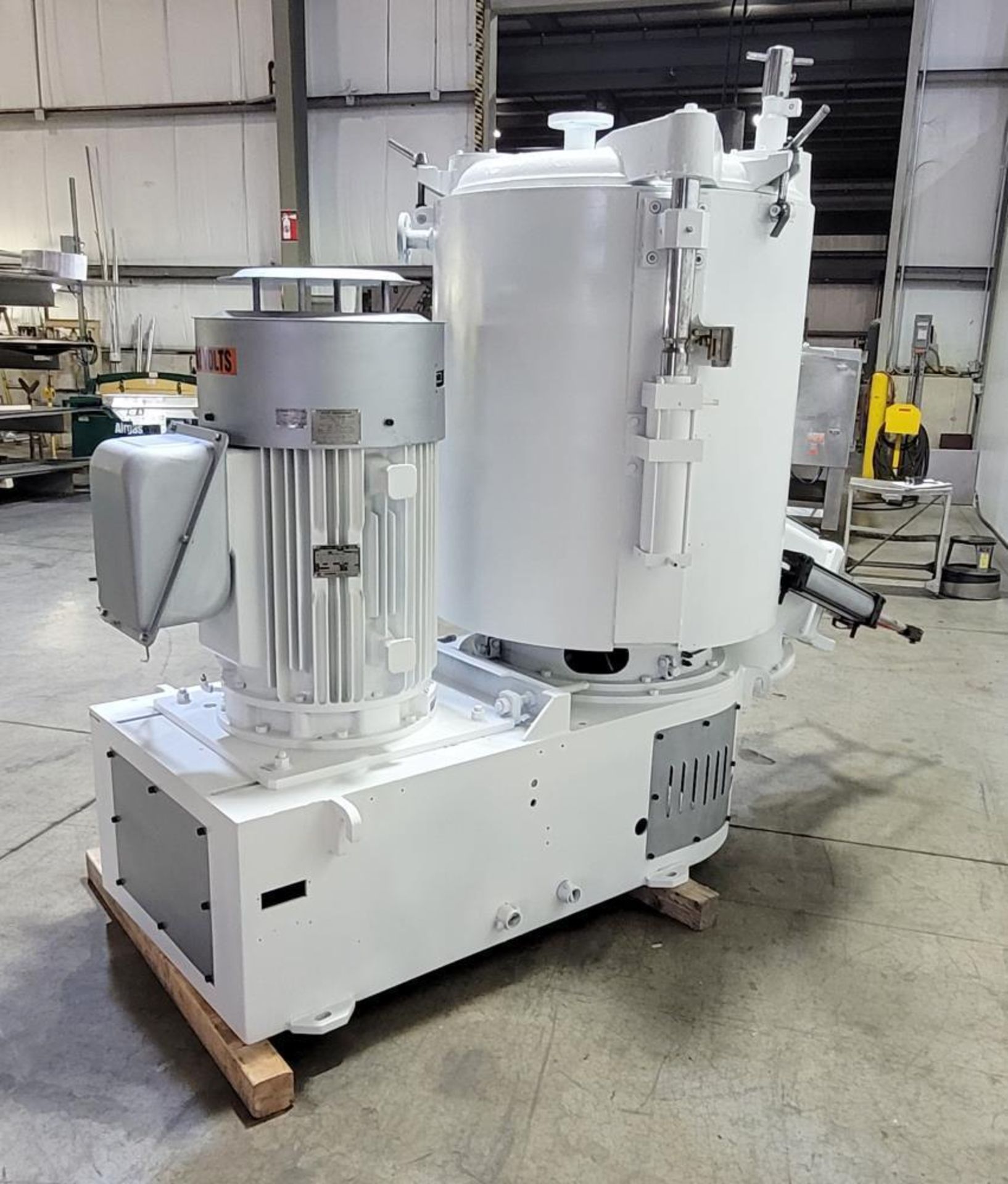 Used- Mitsui Miike 700 Liter High Intensity Mixer, Model FM700F. Approximate 32" diameter x 42" deep - Image 3 of 12