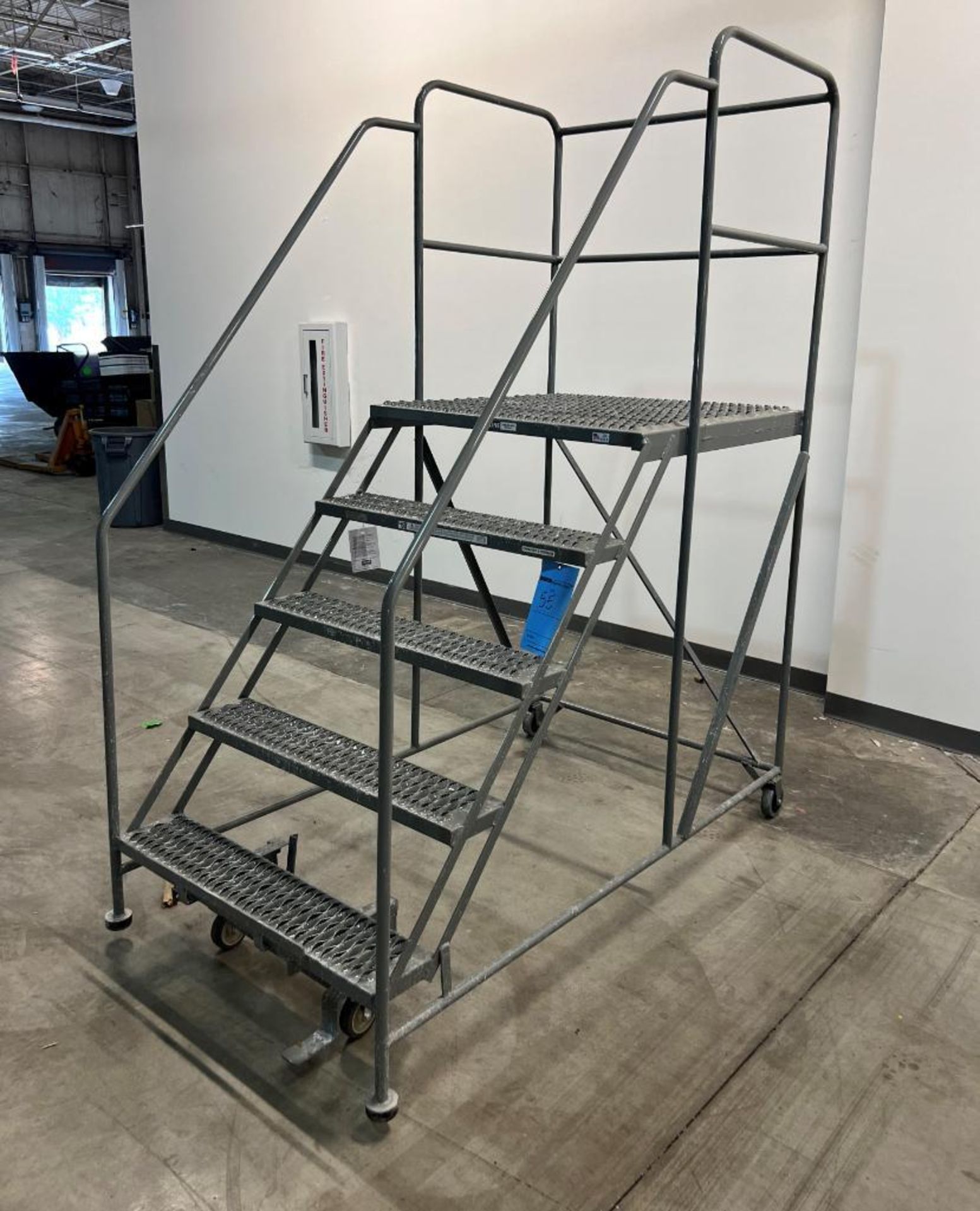 Uline 5 Step Portable Stairs With Platform.