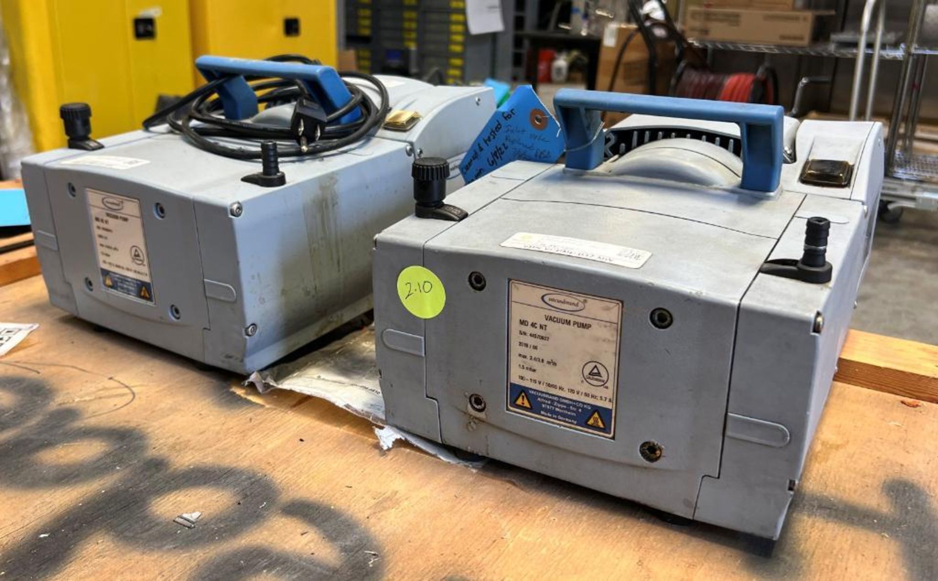 Lot Of (2) Vacuubrand Chemistry Diaphragm Pumps, Model MD4CNT, Serial# 44570607 & 103346411. - Image 2 of 7