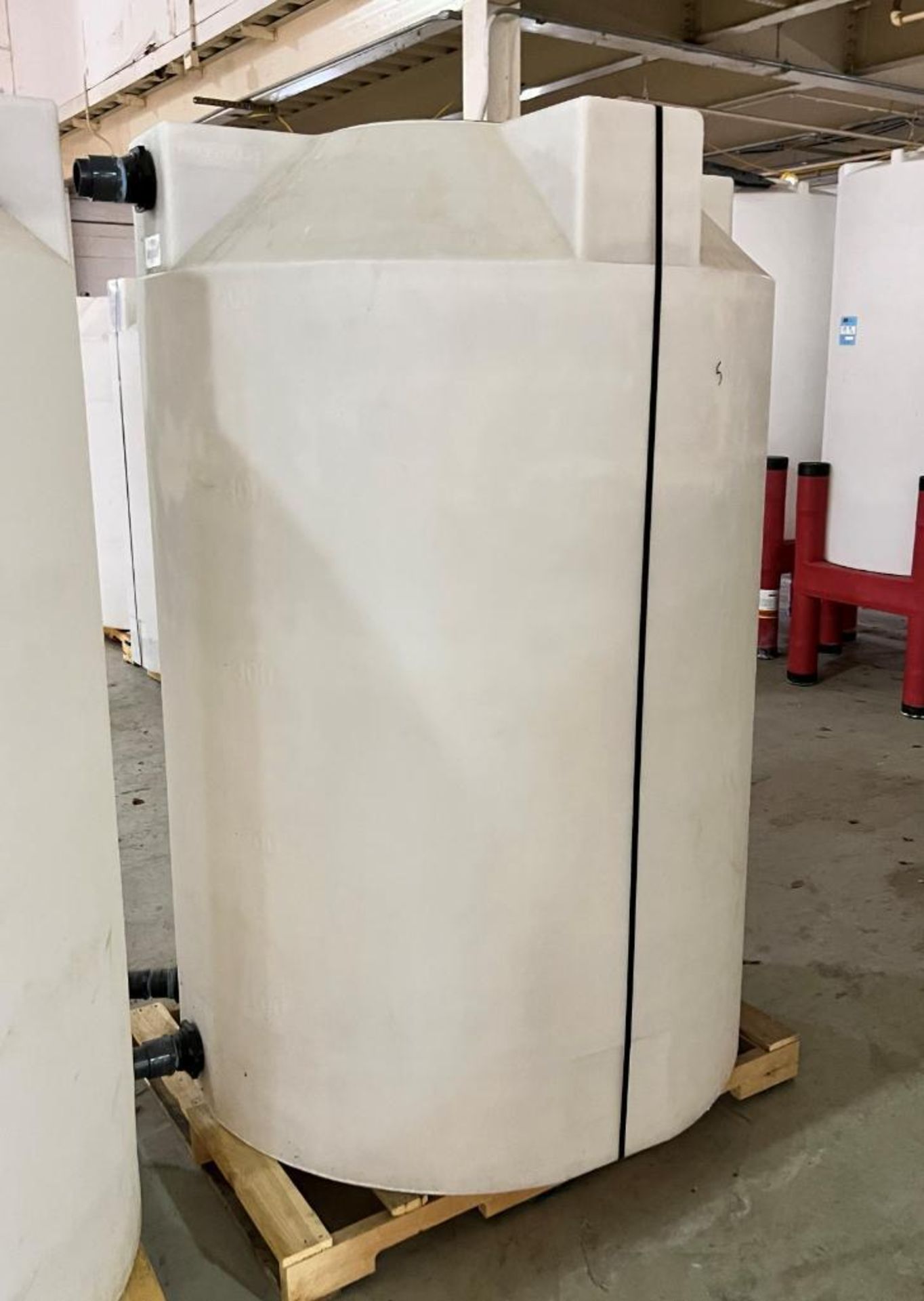 Lot Of (5) SSI Approximate 500 Gallon White Poly Tanks. - Image 12 of 13