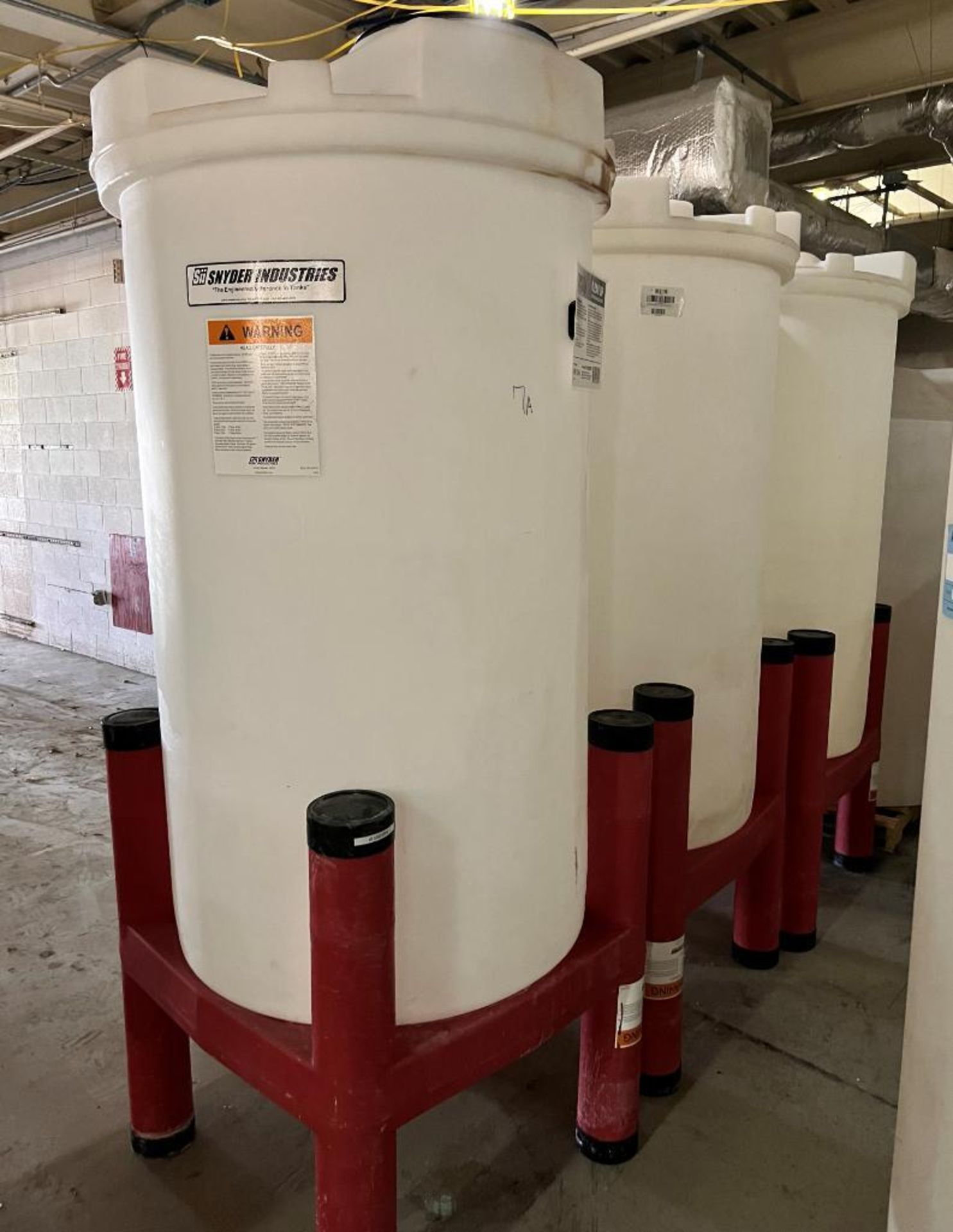 Lot Of (4) SSI Approximate 250 Gallon White Poly Tanks With Stands. - Image 10 of 10