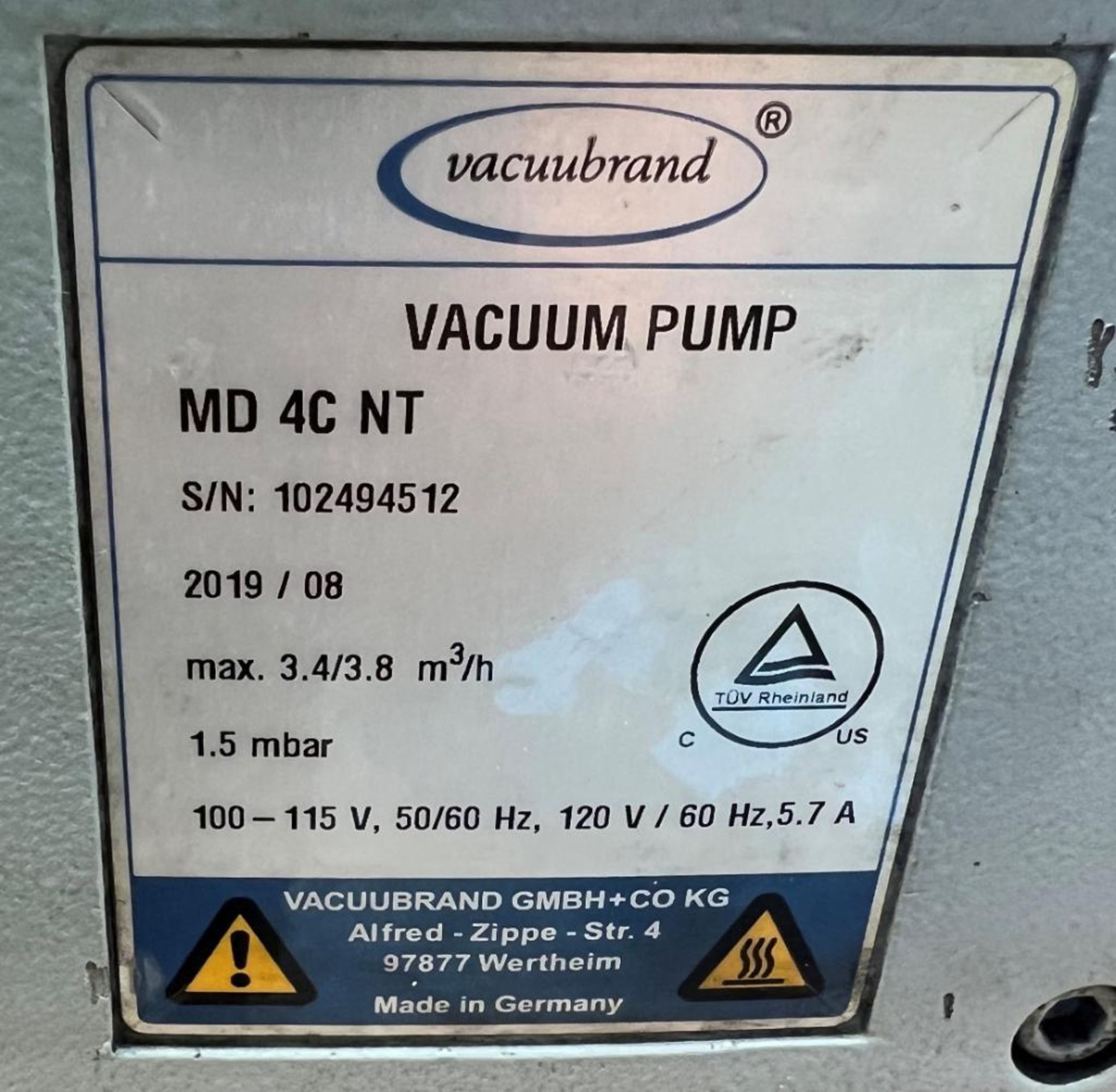 Lot Of (2) Vacuubrand Chemistry Diaphragm Pumps, Model MD4CNT, Serial# 102494512 & 44570608. - Image 5 of 7