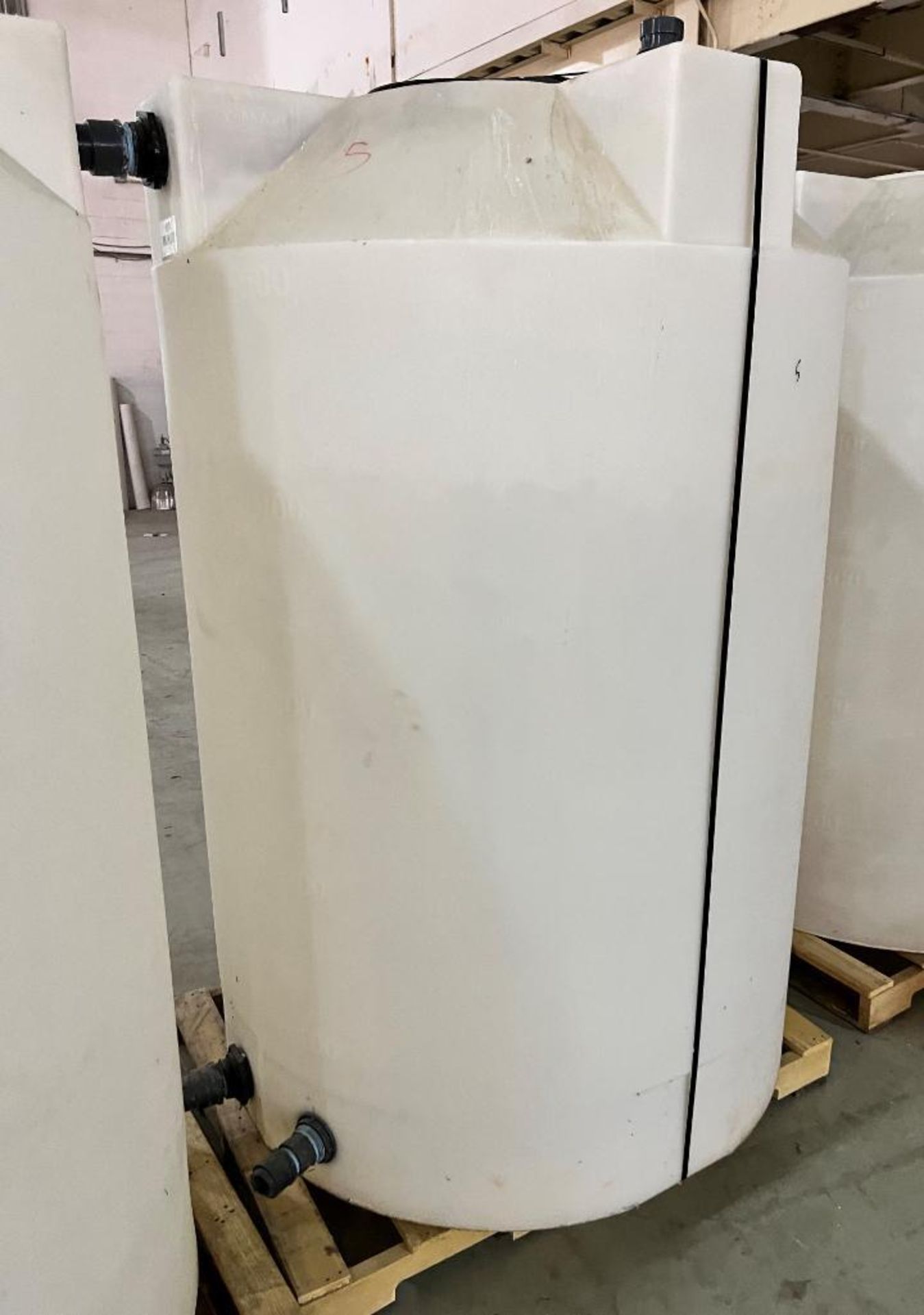 Lot Of (5) SSI Approximate 500 Gallon White Poly Tanks. - Image 10 of 13