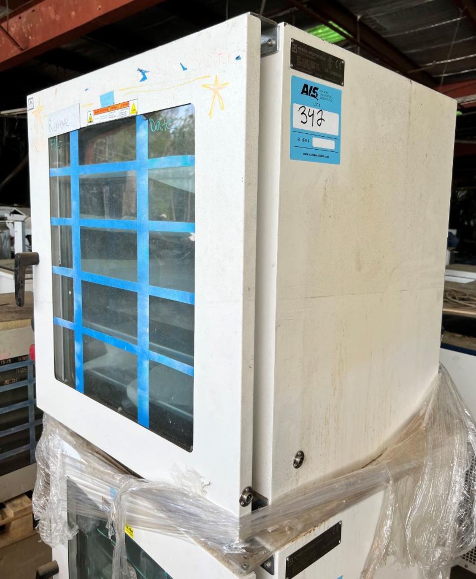 Across International Vacuum Oven, Model AccuTemp-75a, Serial# 2018080092, Built 08/2018.