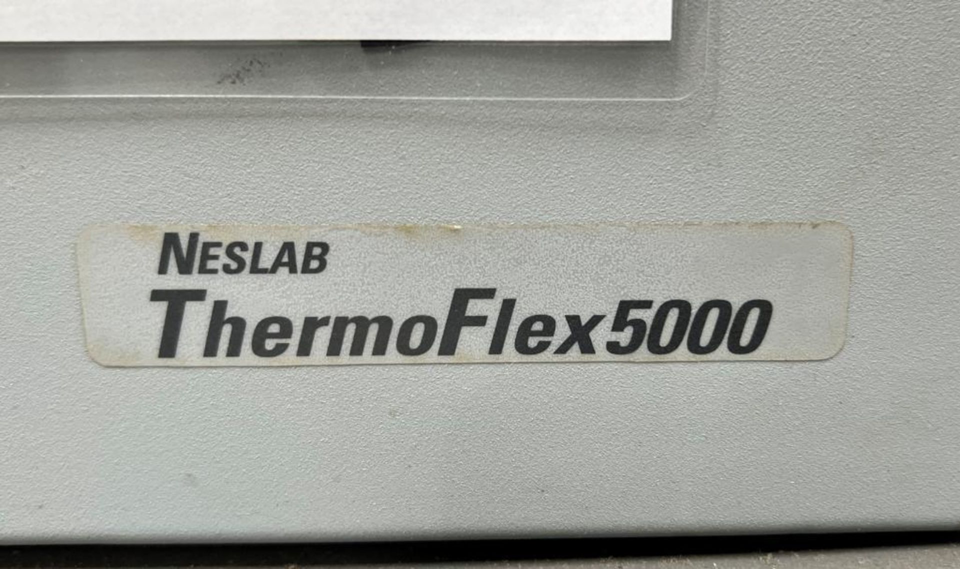 Thermo Fisher Scientific Neslab ThermoFlex 5000 Chiller, Serial# 1122234701180907. - Image 4 of 6