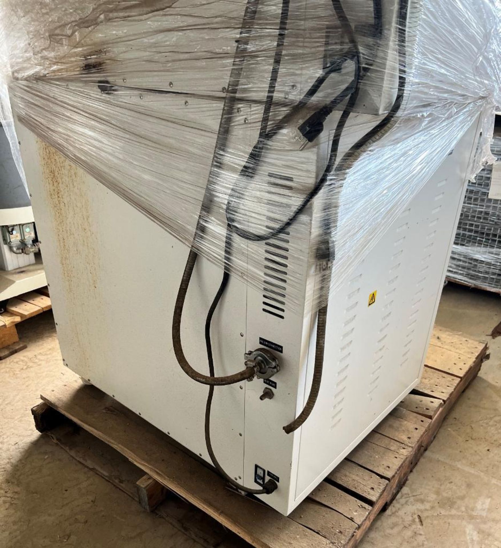 Across International Vacuum Oven, Model AccuTemp-75a, Serial# 2018050379, Built 05/2018. - Image 3 of 5