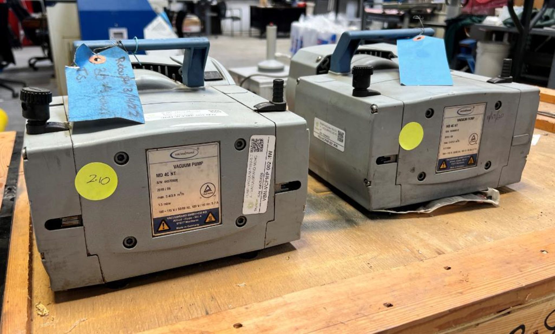 Lot Of (2) Vacuubrand Chemistry Diaphragm Pumps, Model MD4CNT, Serial# 102494512 & 44570608. - Image 2 of 7