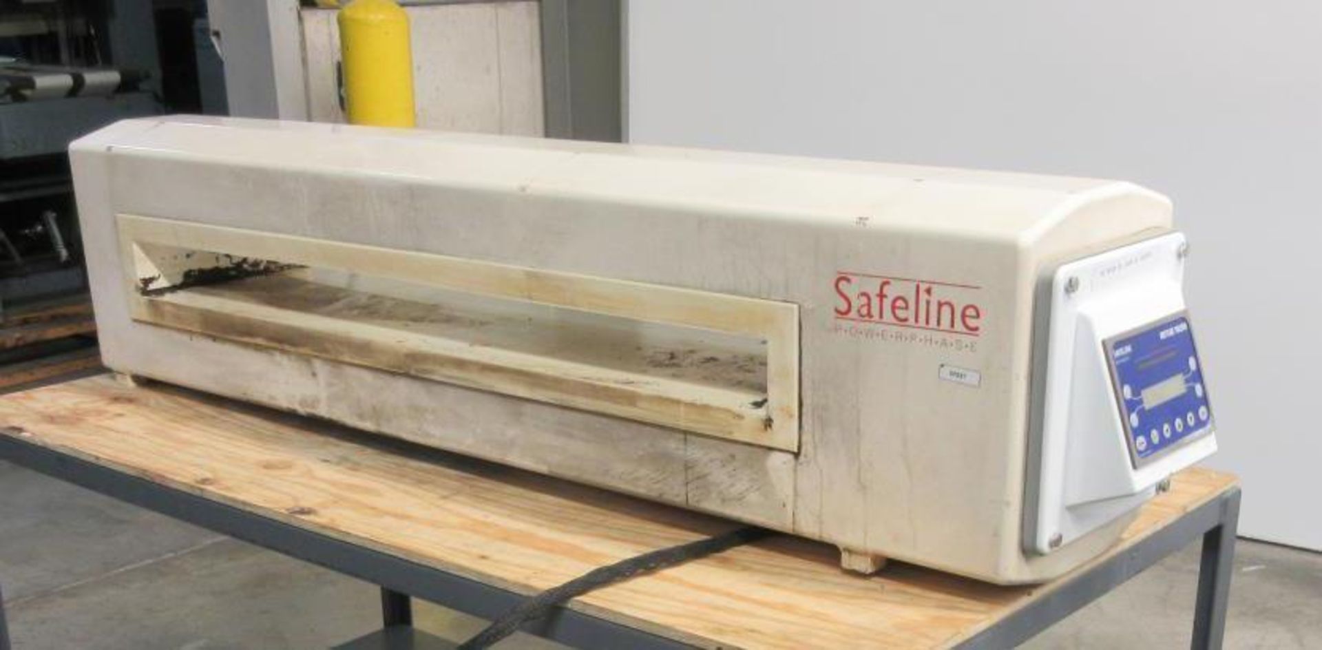 Used- Safeline Model VE-PW-100/300 Metal Detector. 43" wide x 3" tall x 11.5" deep tunnel clearance. - Image 2 of 10