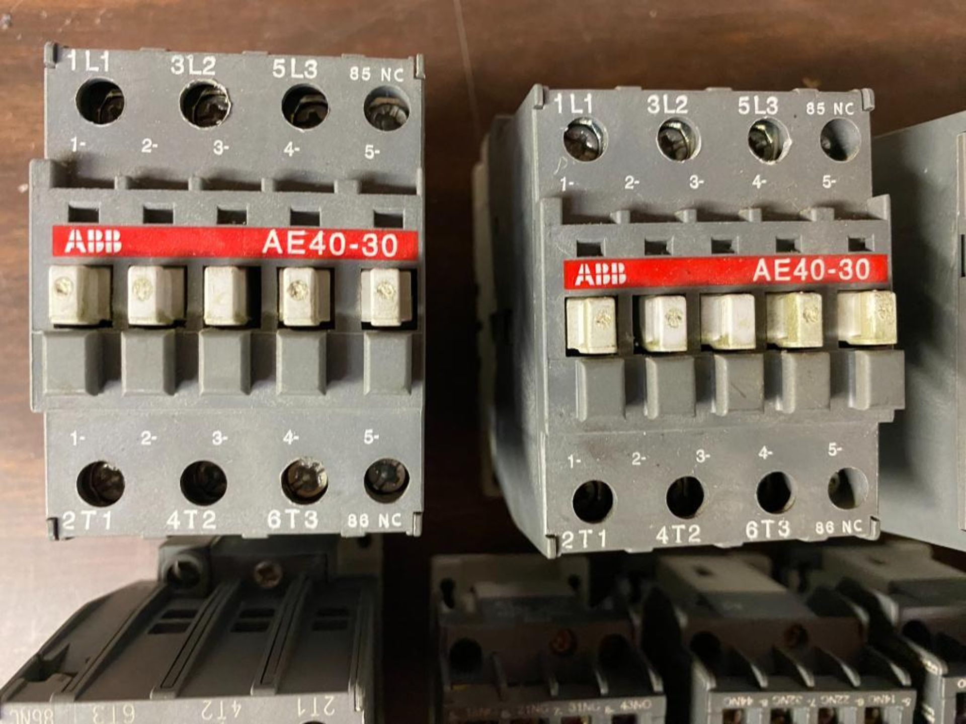 LOT OF ABB CONTACTORS. Packaging Fee = $7 - Image 4 of 5