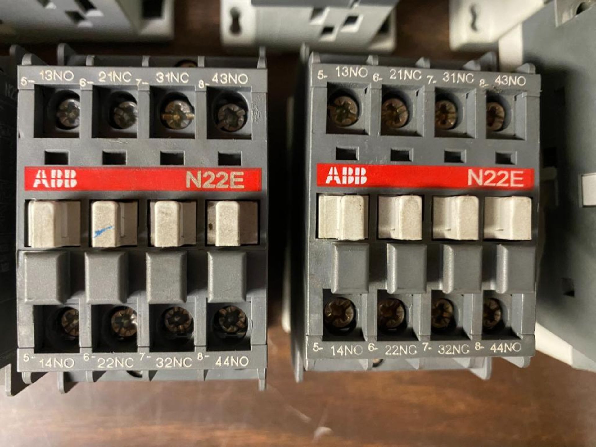 LOT OF ABB CONTACTORS. Packaging Fee = $7 - Image 5 of 5