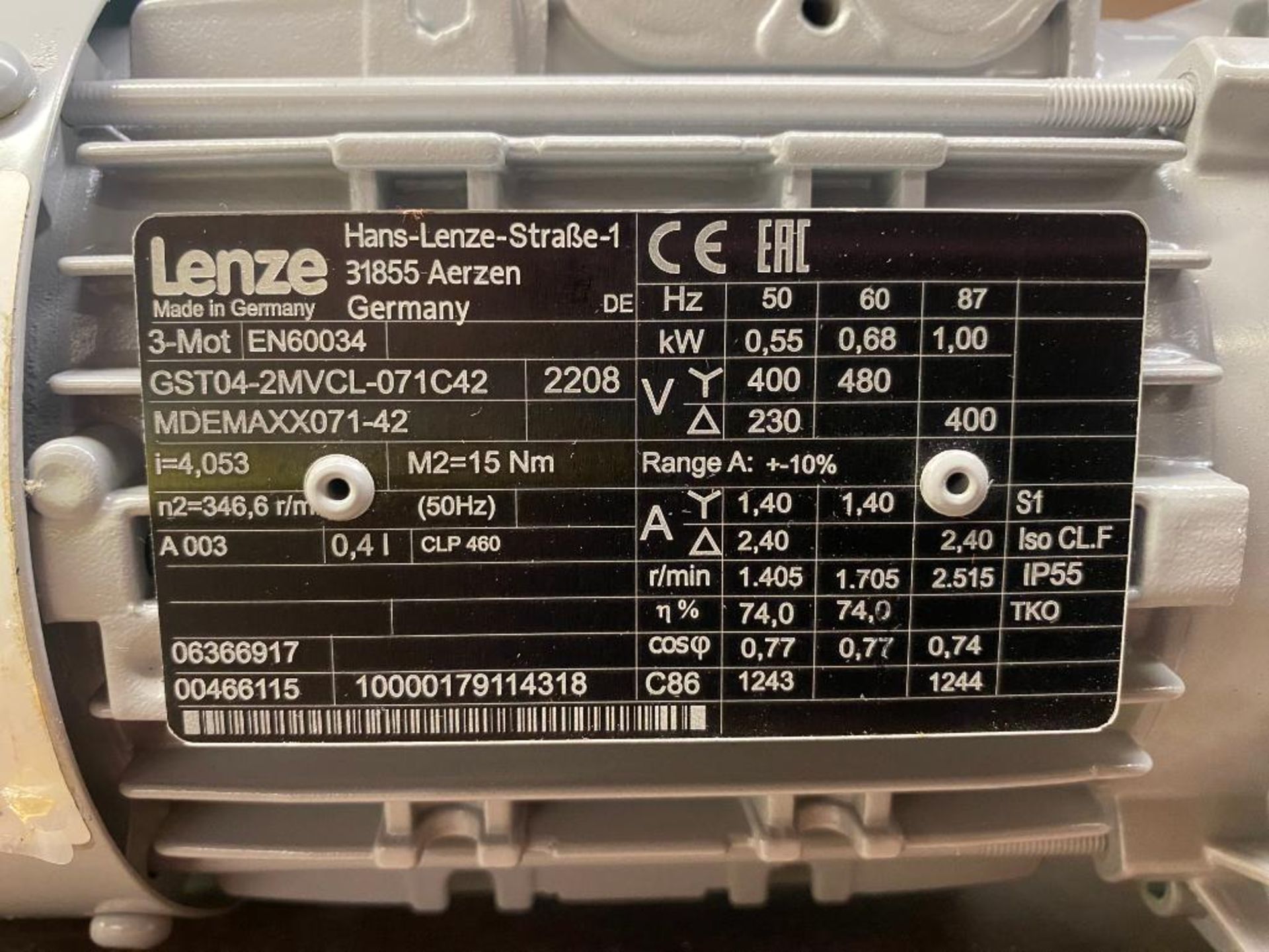 LENZE MOTOR GST04-2MVCL-071C42. Packaging Fee = $35 - Image 2 of 4