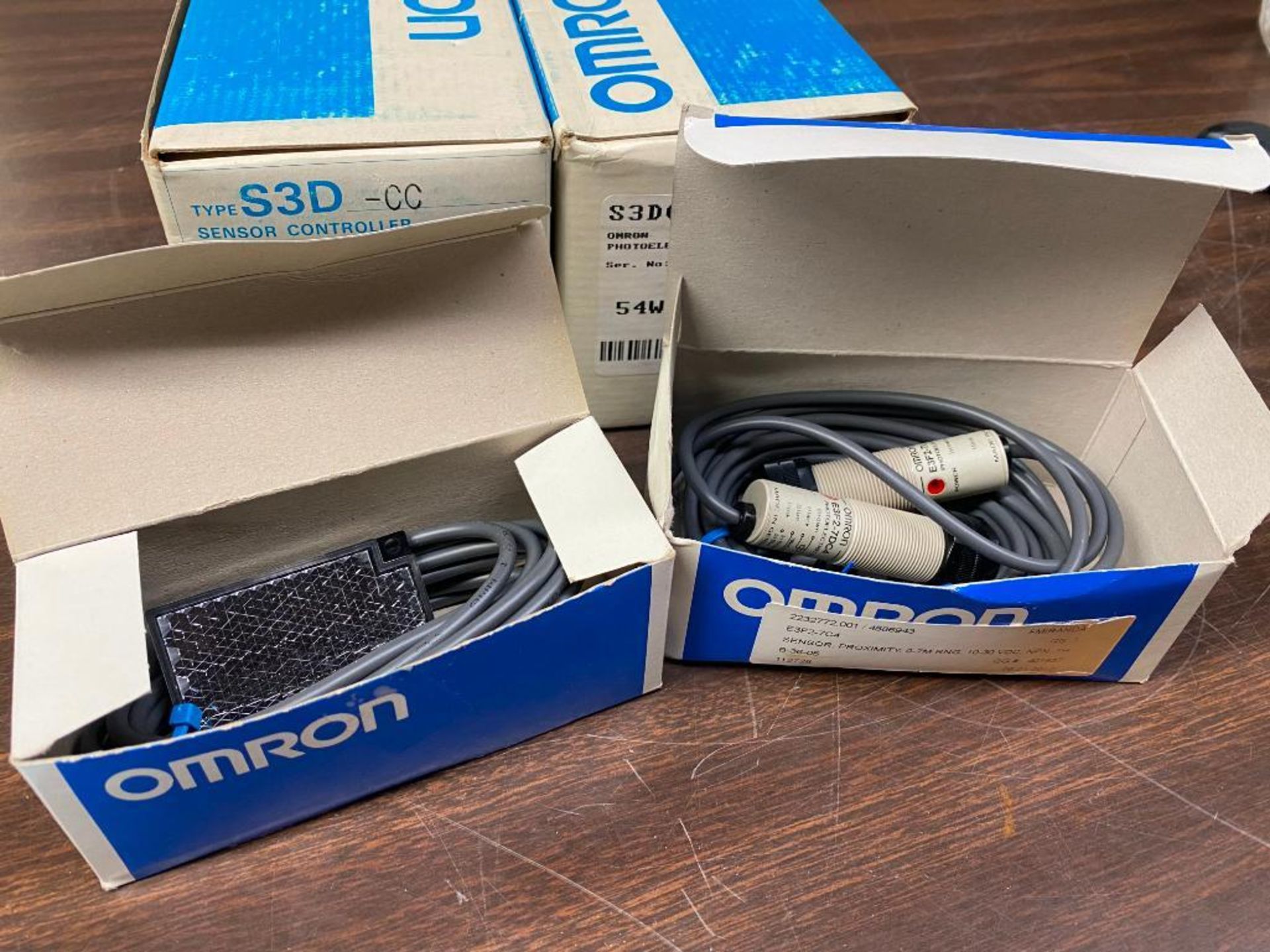 LOT OF MISCELLANEOUS OMRON COMPONENTS. Packaging Fee = $15 - Image 2 of 5