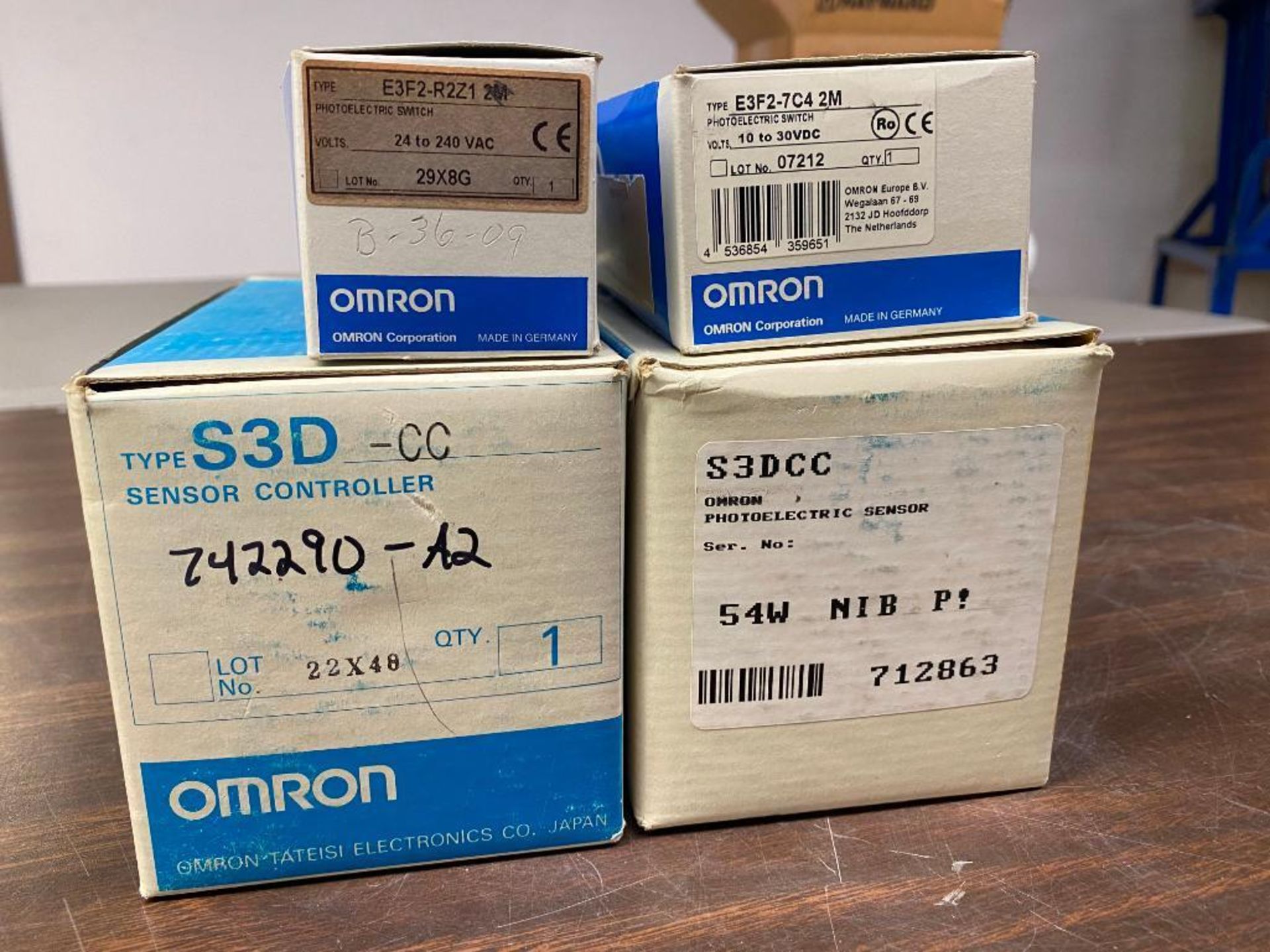 LOT OF MISCELLANEOUS OMRON COMPONENTS. Packaging Fee = $15