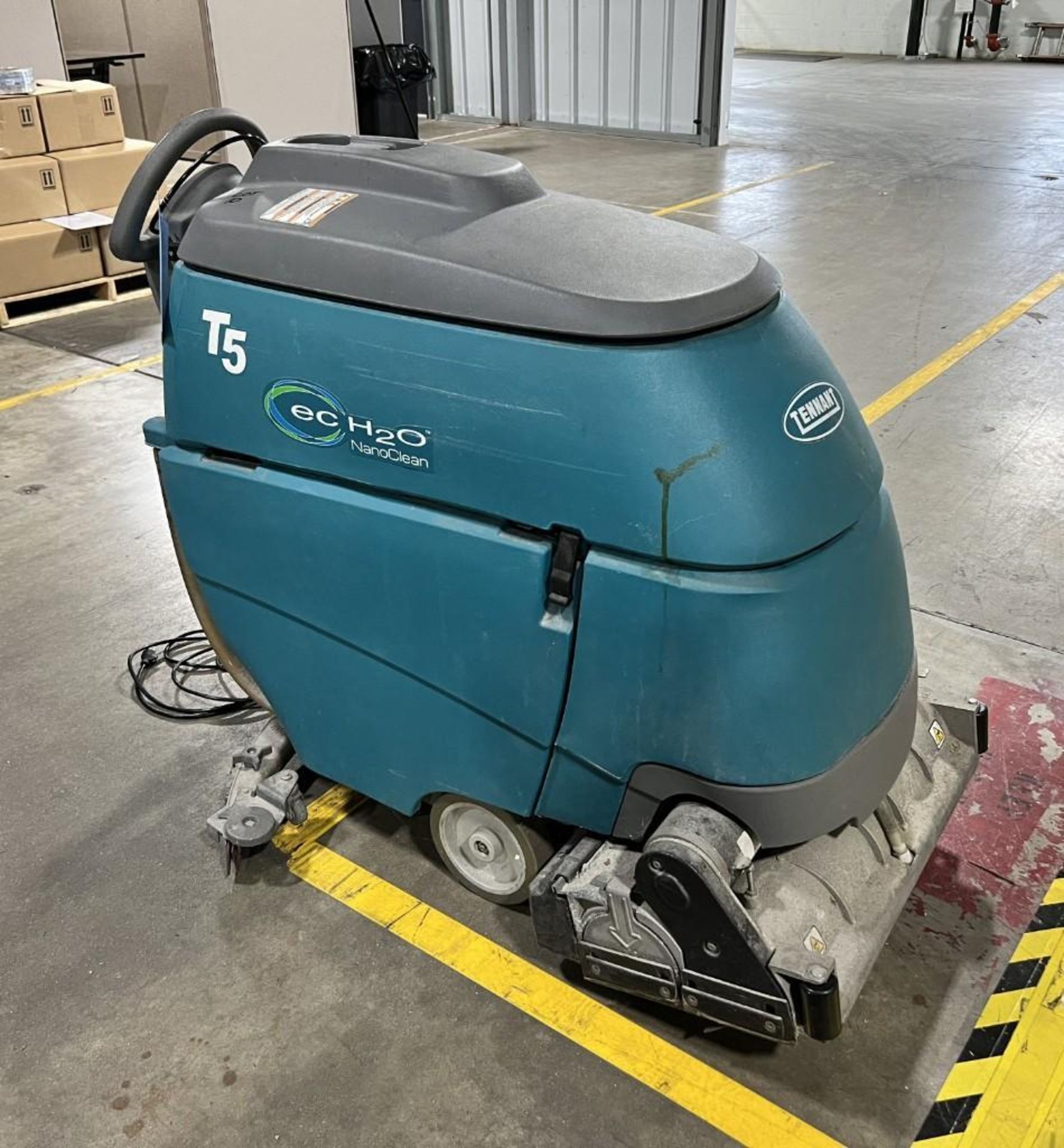 Tennant T5 EC H2O NanoClean Walk Behind Scrubber. - Image 2 of 9