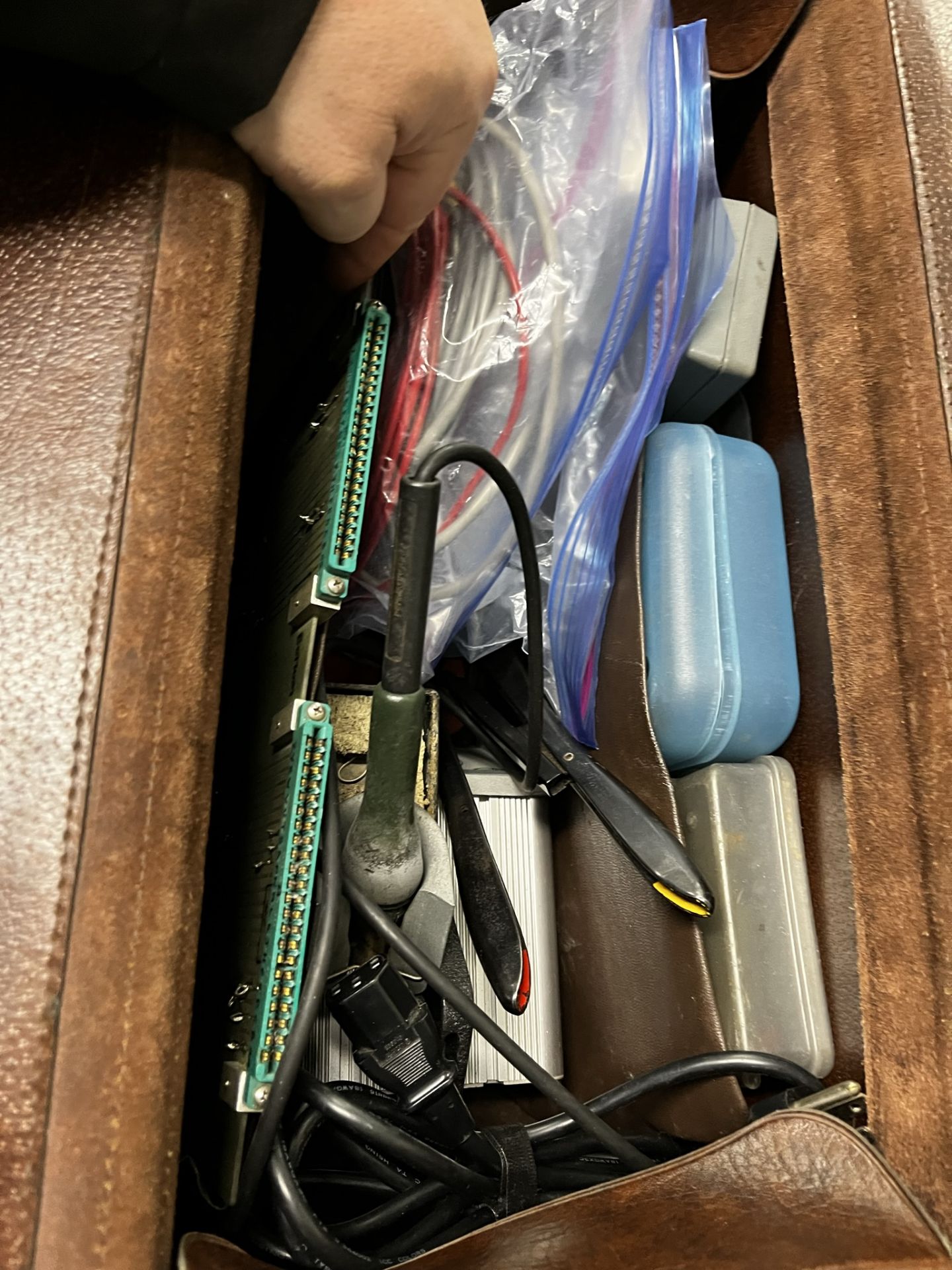 Brief Case of Electric tool and supplies - Image 3 of 3