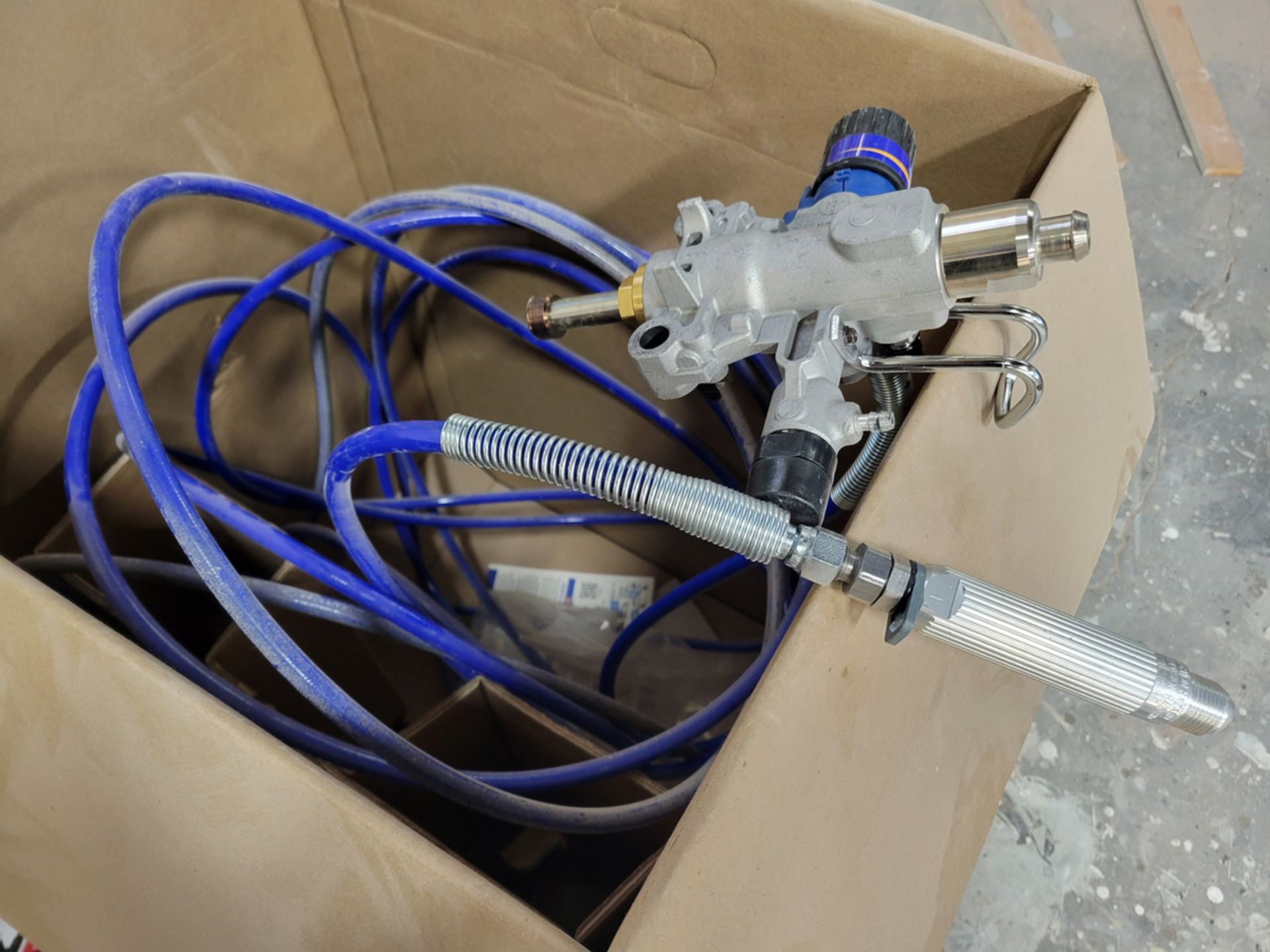 Graco Magnum ProX19 Airless Paint Sprayer - Image 4 of 5